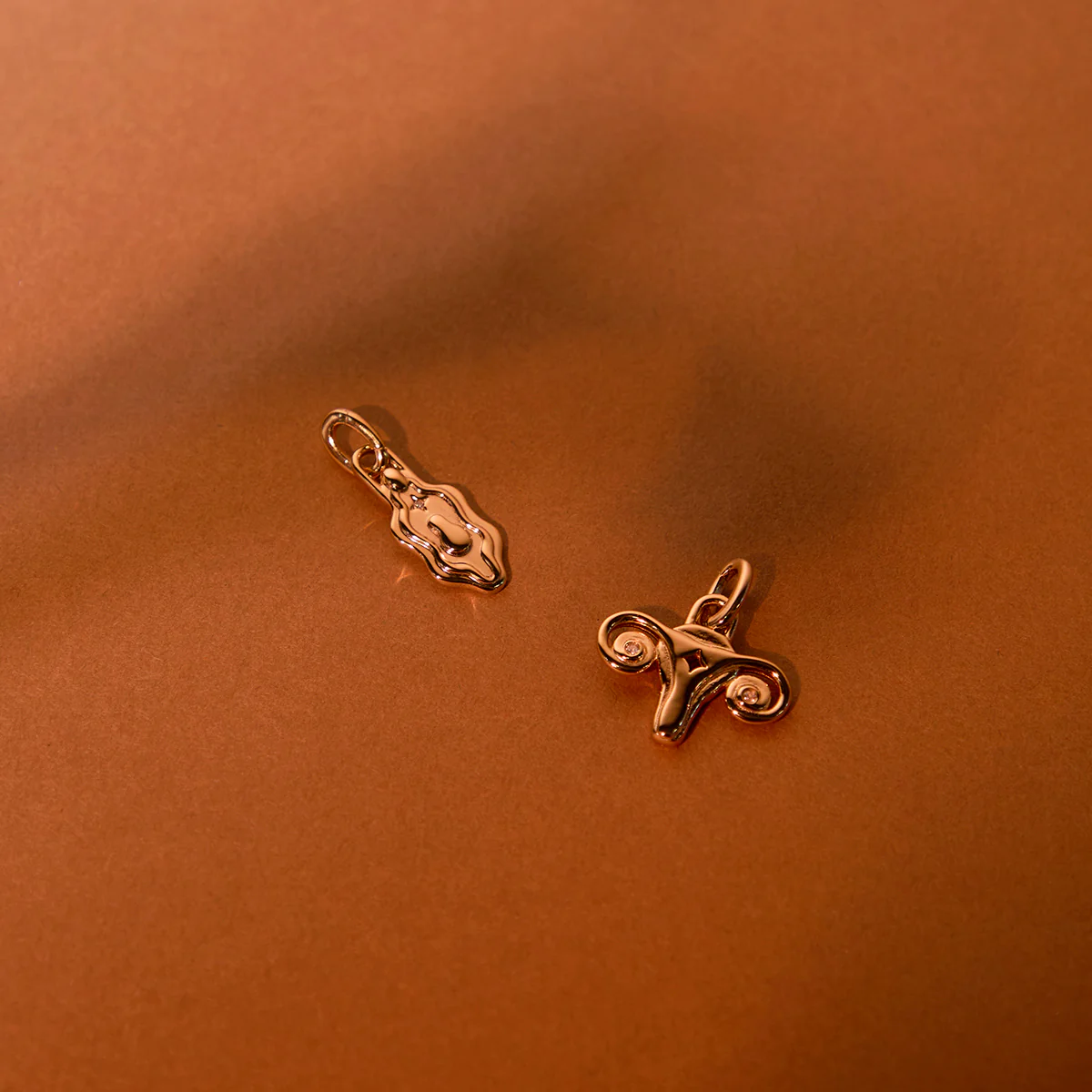 A&M x Hertility Vulva Charm in Gold - Image 3