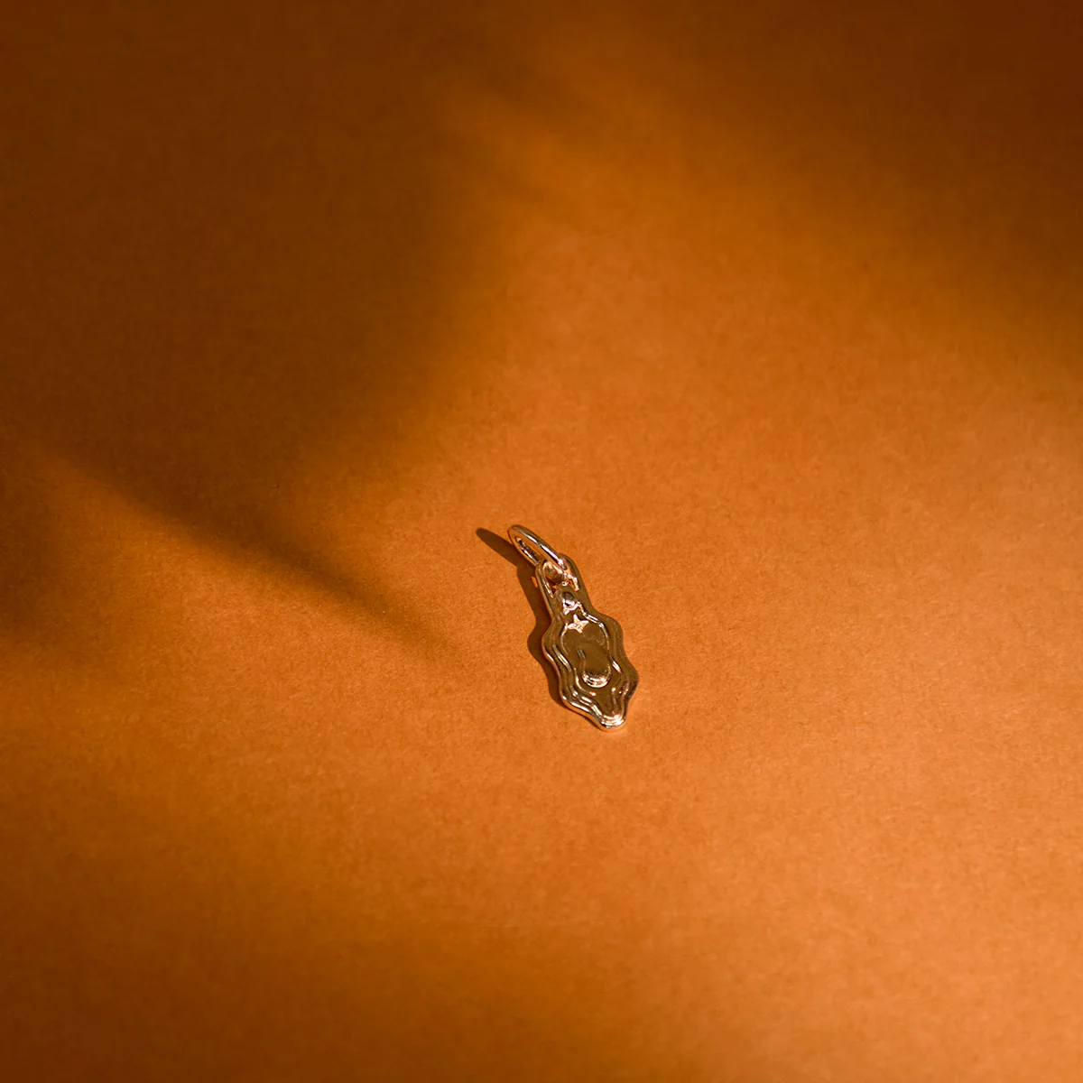 A&M x Hertility Vulva Charm in Silver - Image 4