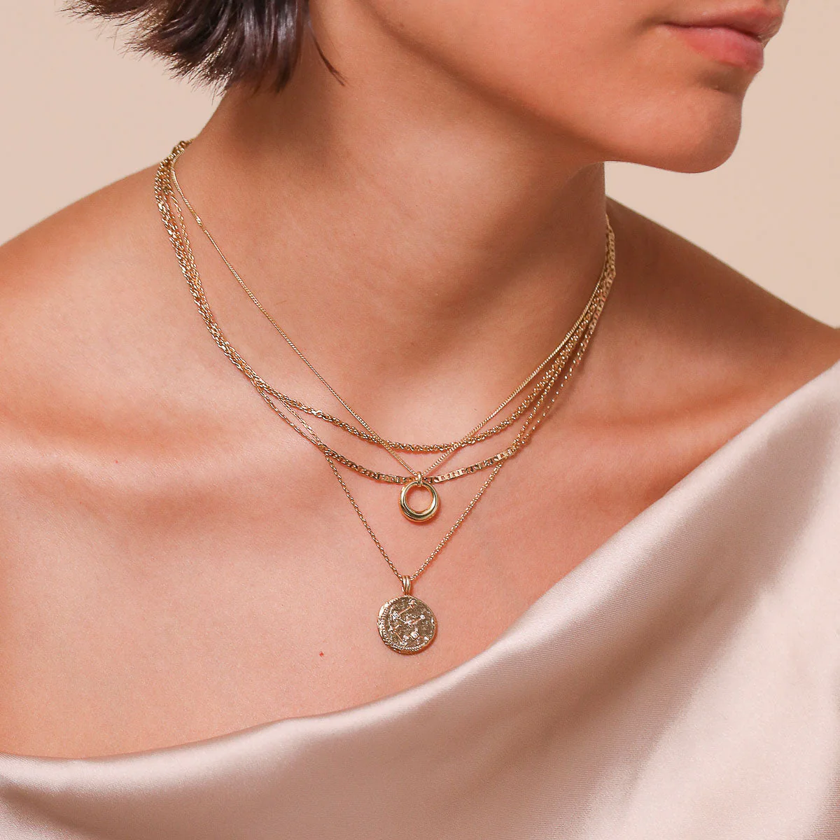 Aquarius Zodiac Pendant Necklace in Gold - Image 3