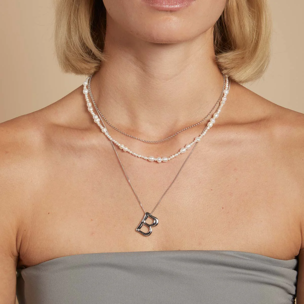B Initial Bold Pendant Necklace in Silver - Image 3