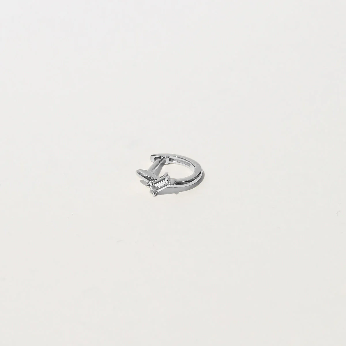 Baguette Piercing Hoop in Solid White Gold - Image 3
