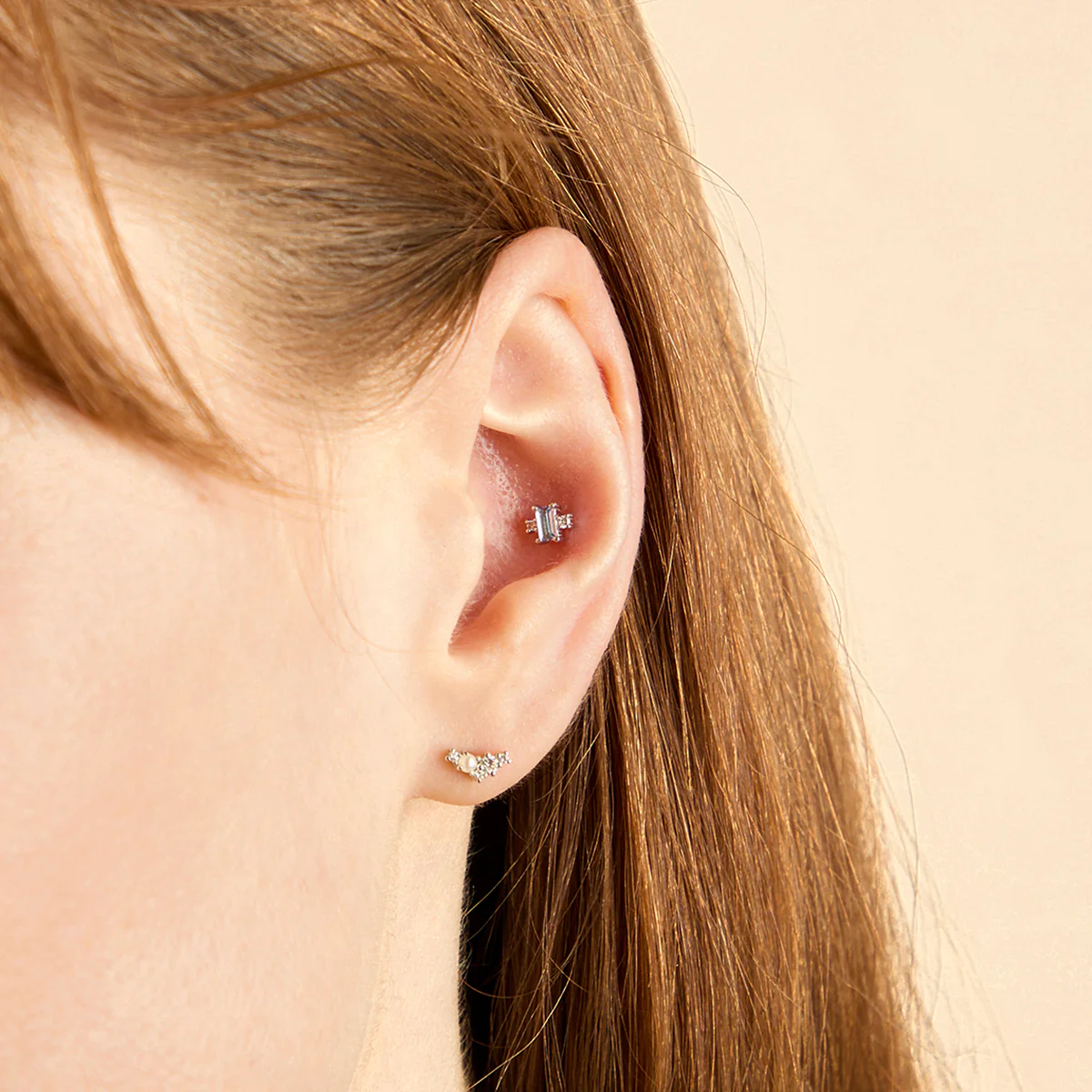 Blue Spinel Baguette Piercing Stud in Solid White Gold - Image 2