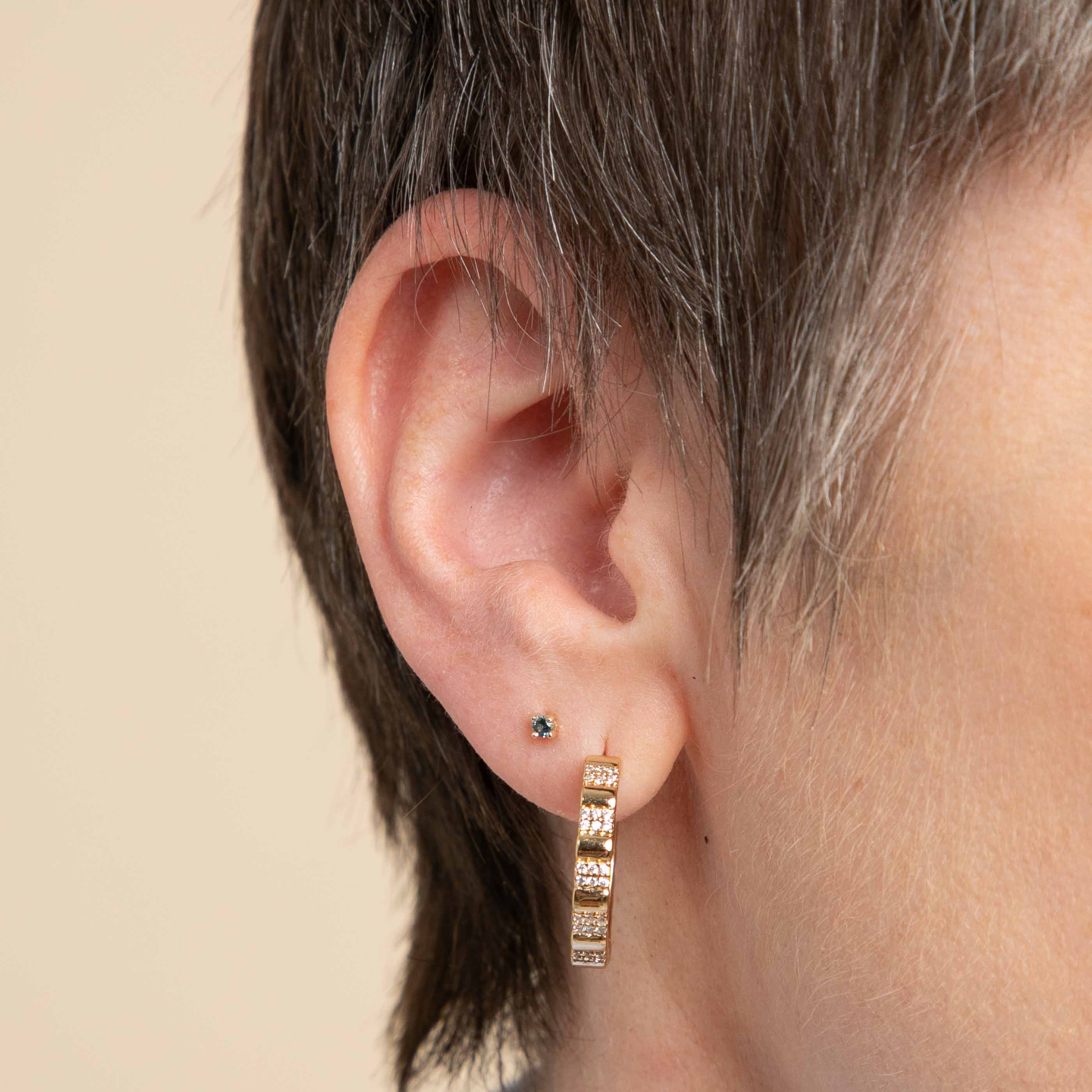 Blue Topaz Piercing Stud in Solid Gold - Image 2