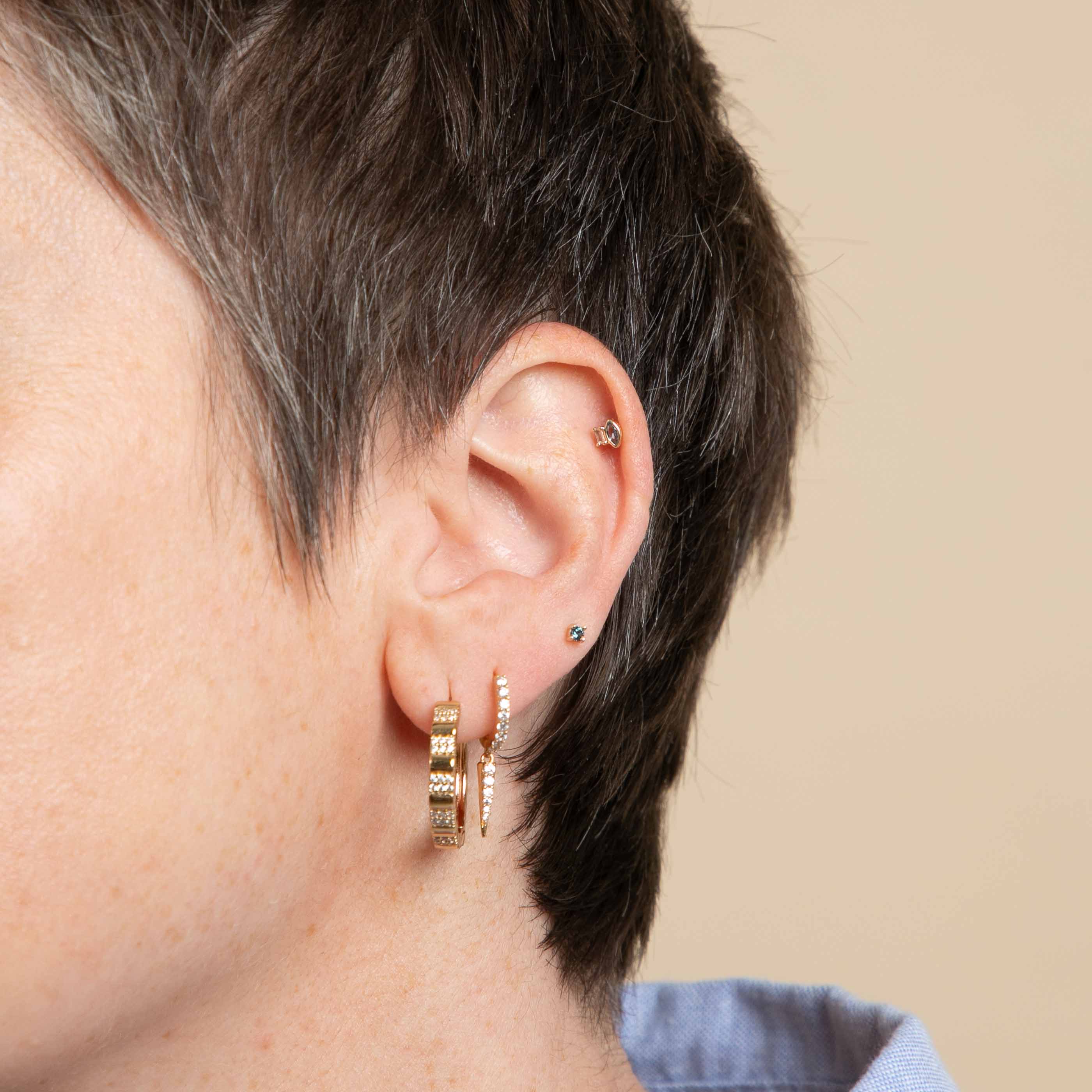 Blue Topaz Piercing Stud in Solid Gold - Image 3