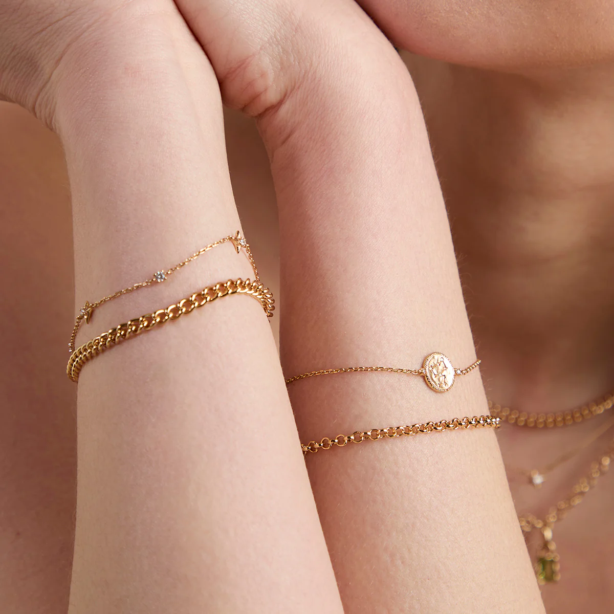 Bold Essential Curb Chain Bracelet in Gold - Image 4