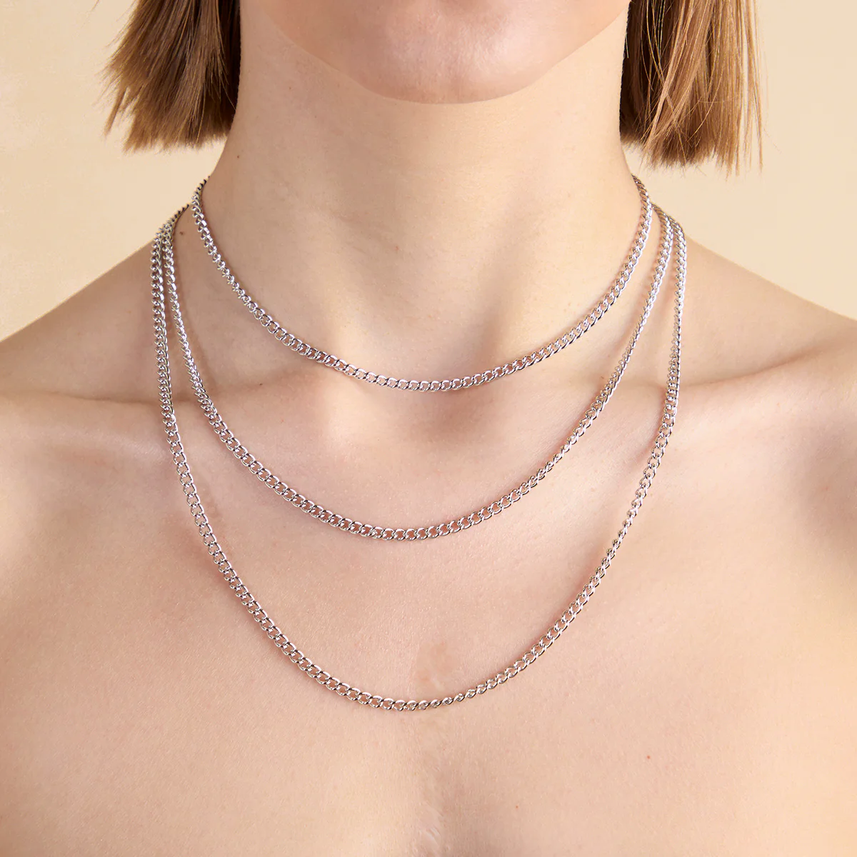 Essential Curb Chain Necklace in Silver - Image 3
