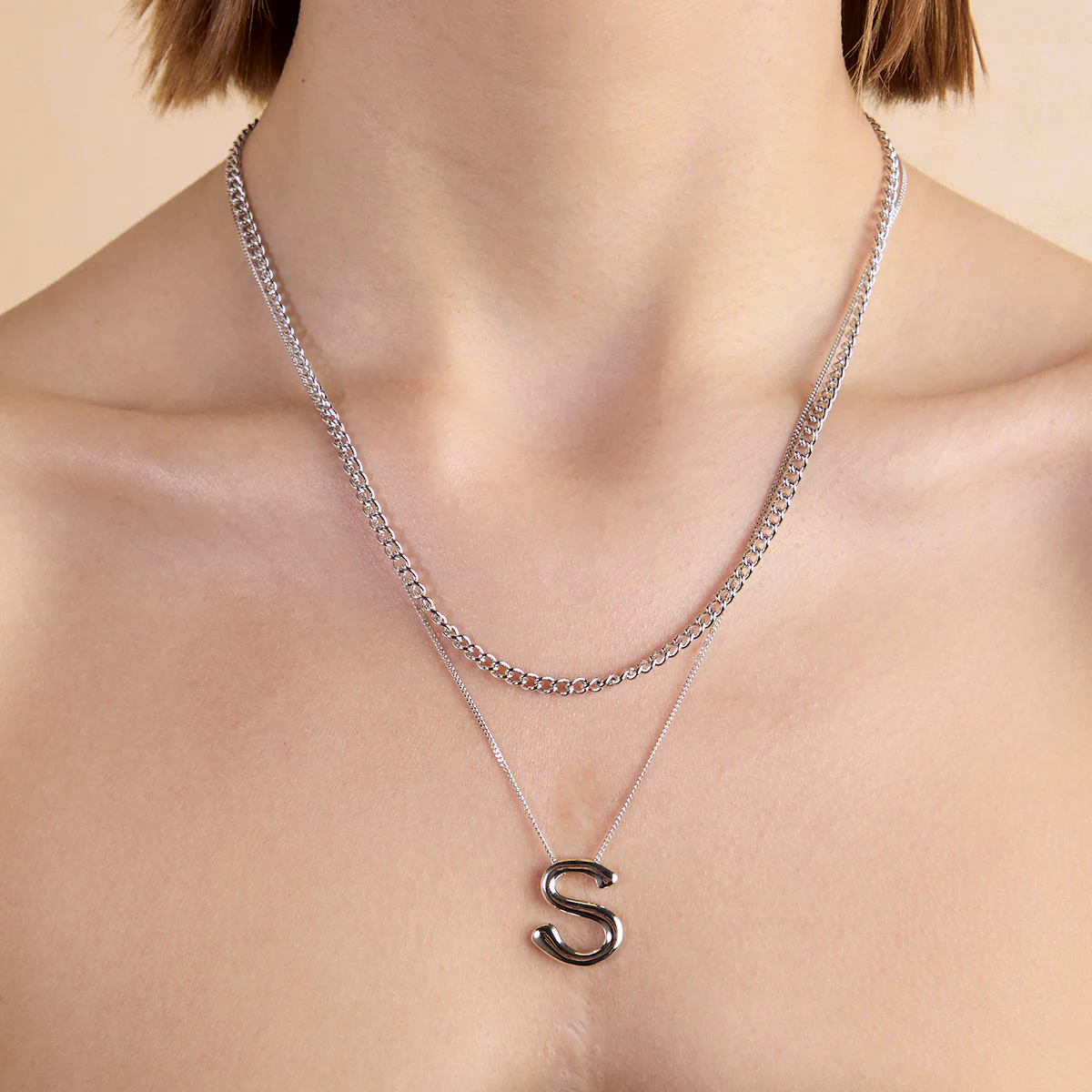 Bold Essential Curb Chain Necklace in Silver - Image 4