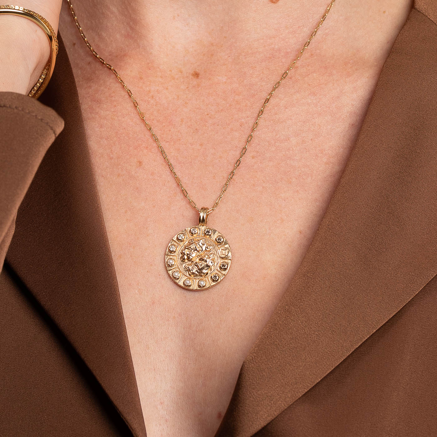 Gemini Bold Zodiac Pendant Necklace in Gold - Image 2