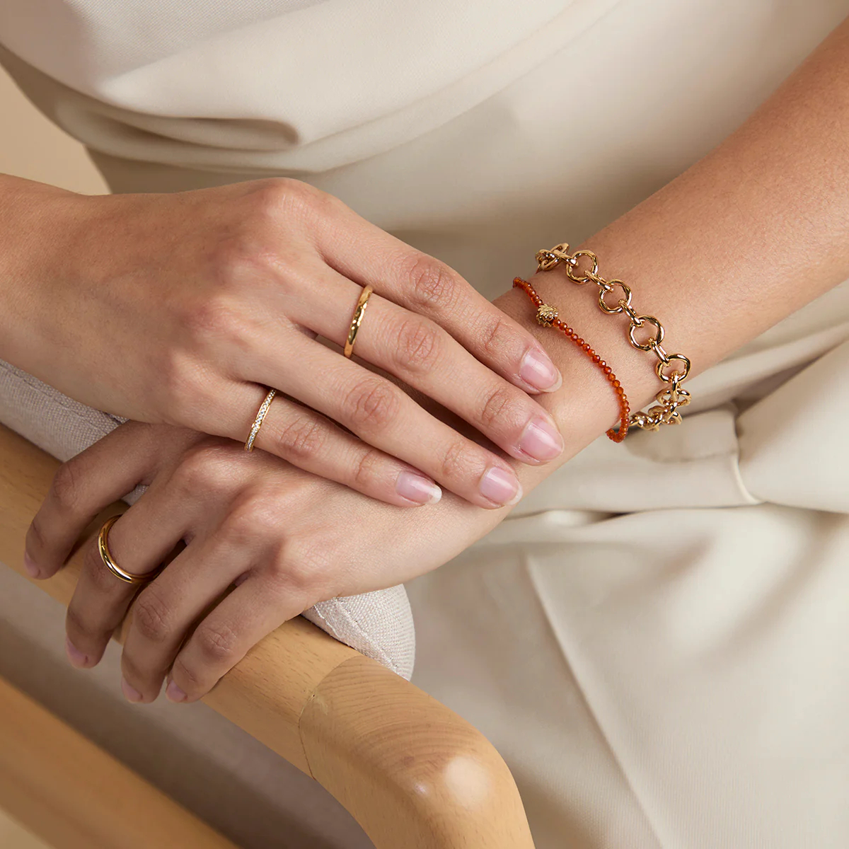 Carnelian July Beaded Bracelet in Solid Gold - Image 3