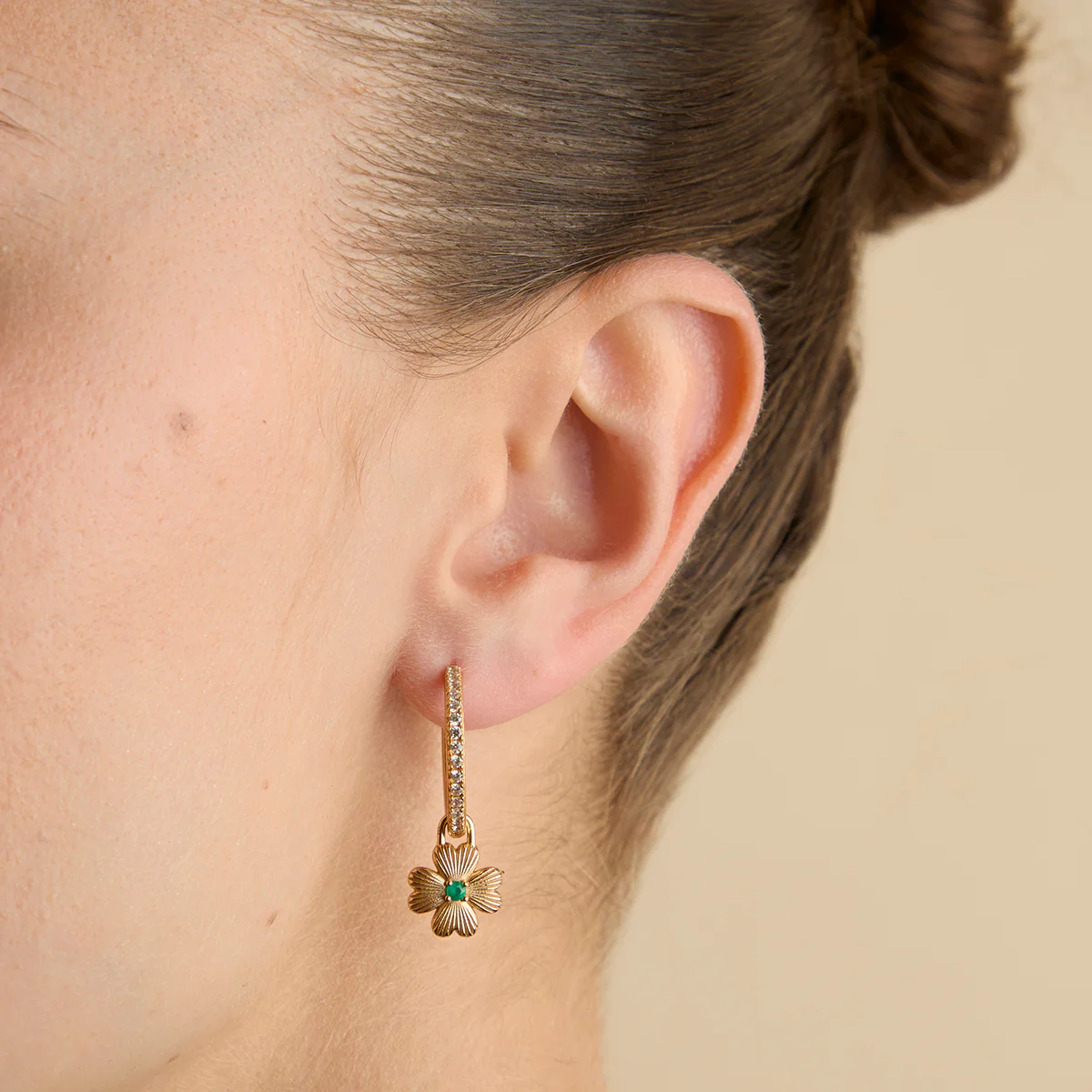 Clover Clip Charm in Gold - Image 5