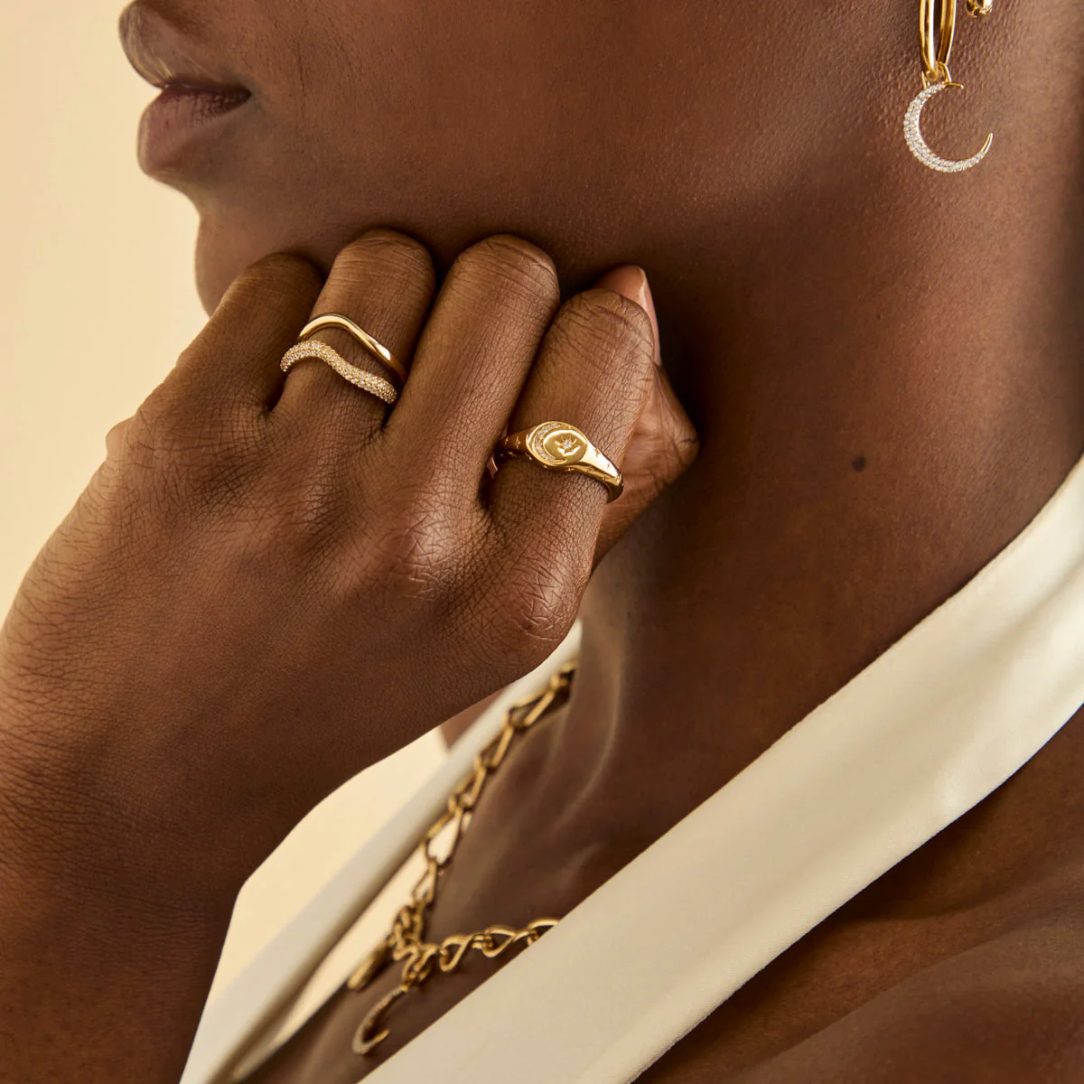 Cosmic Signet Ring in Gold - Image 4