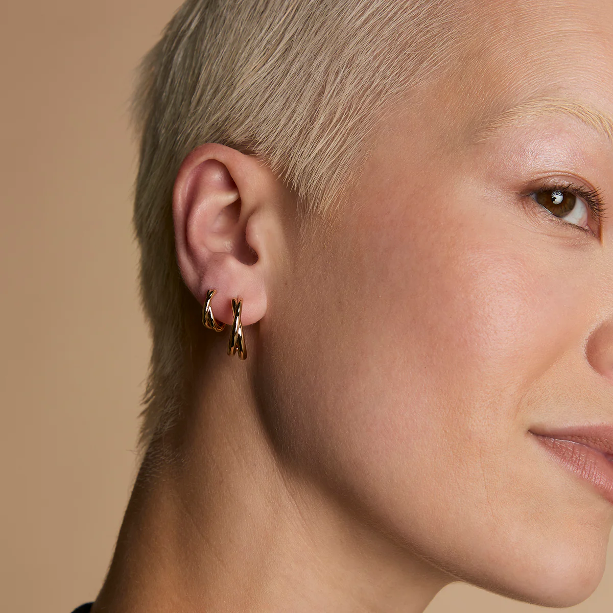 Crossover Illusion Hoops Stacking Set in Gold - Image 3