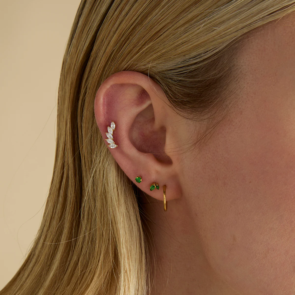 Curved Marquise Titanium Piercing Stud in Gold - Image 3