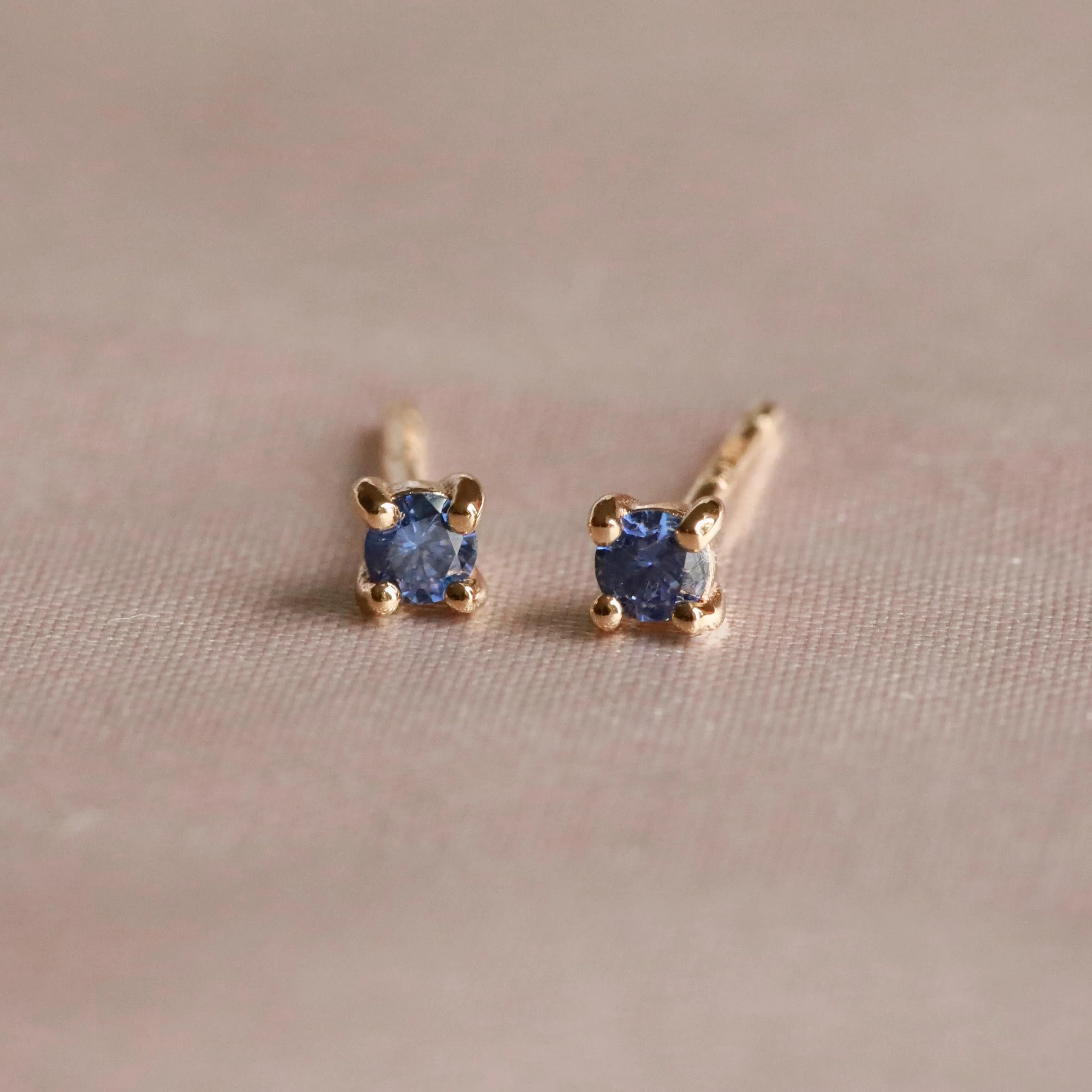 December Birthstone Stud Earrings in Gold with Tanzanite CZ - Image 3