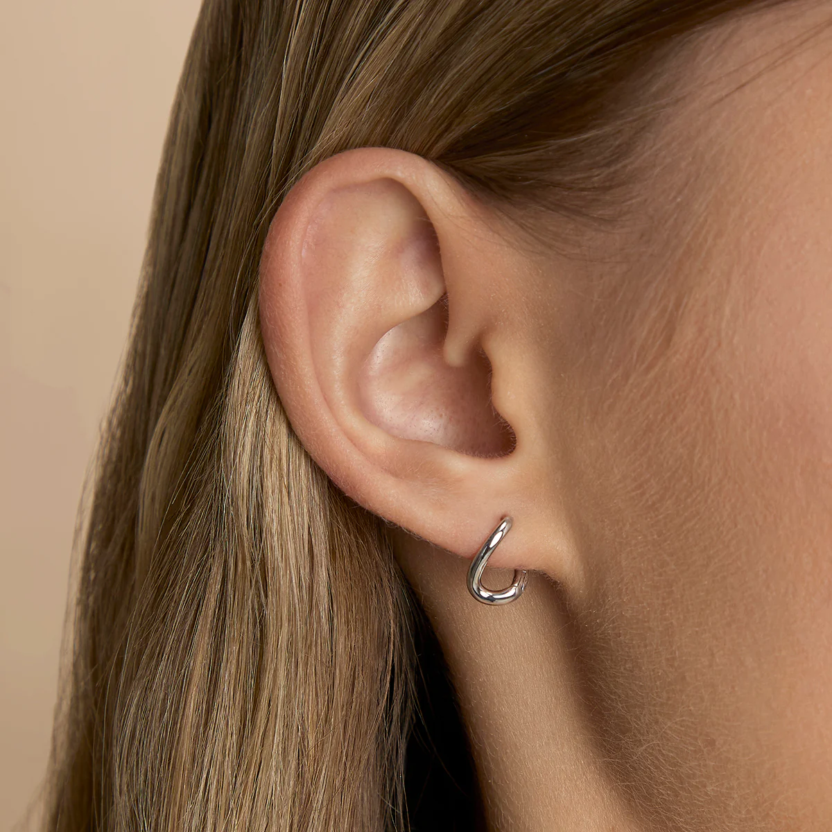 Diamond & Quartz Charm Molten Huggies in Solid White Gold - Image 3