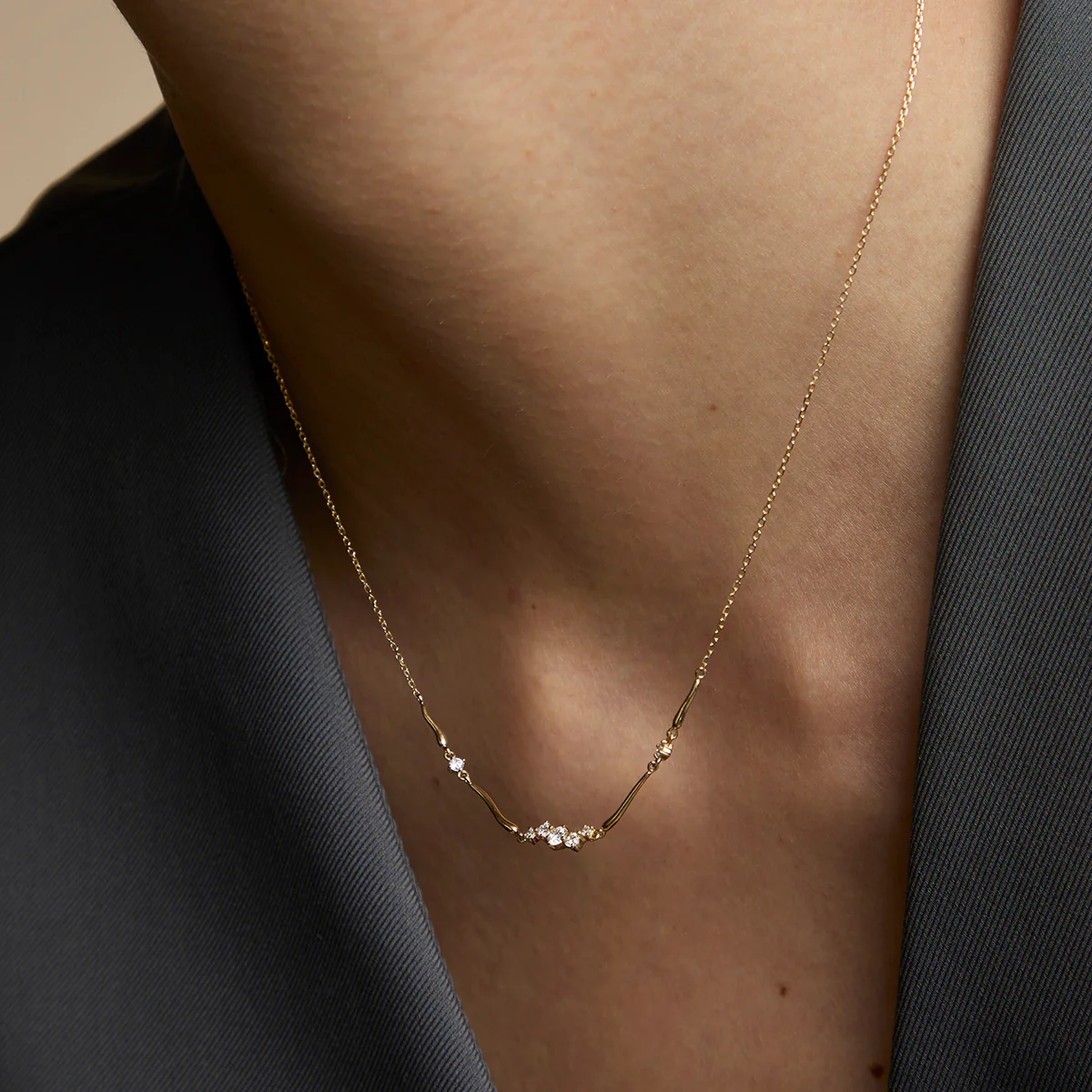 Diamond Cluster Molten Necklace in Solid Gold - Image 4