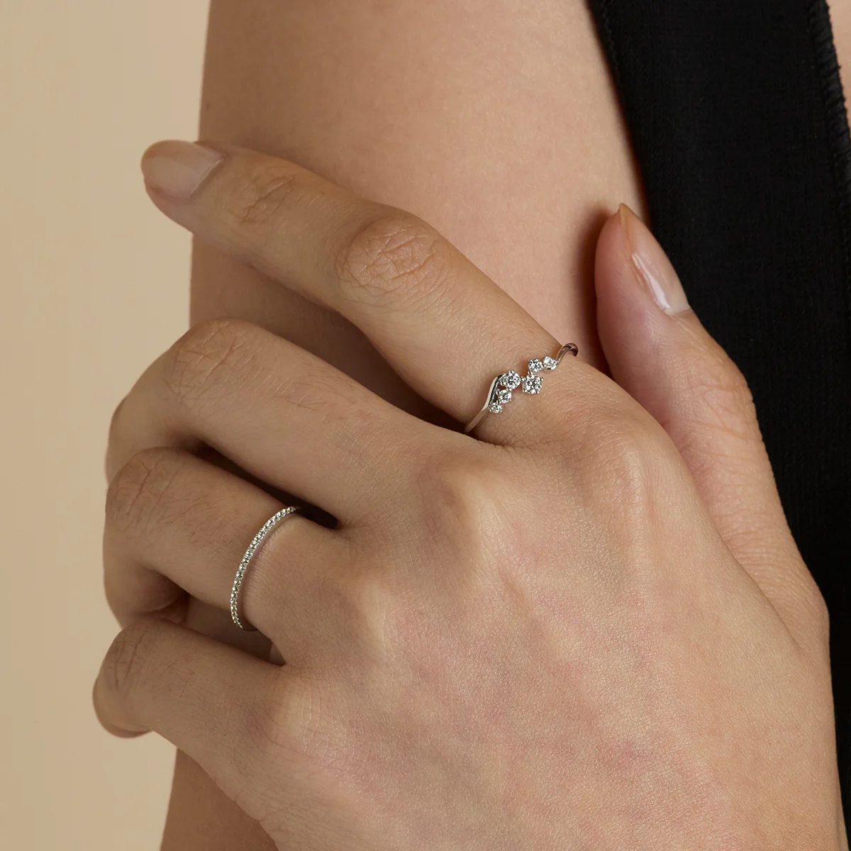 Diamond Cluster Ring in Solid White Gold - Image 3