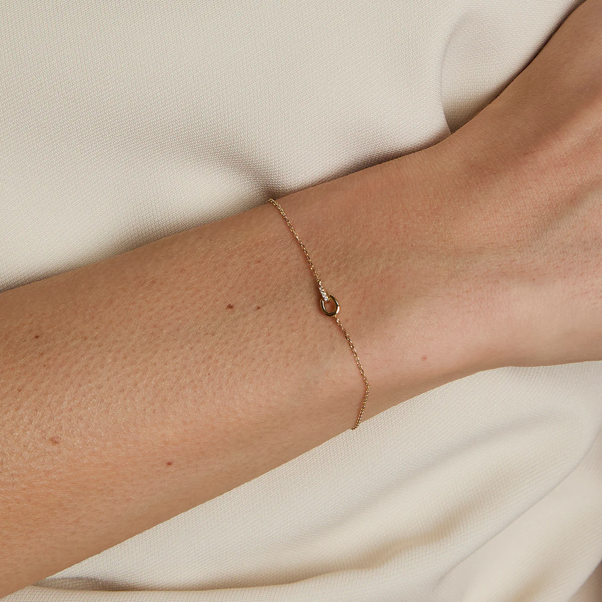 Diamond Hardware Pendant Bracelet in Solid Gold - Image 2