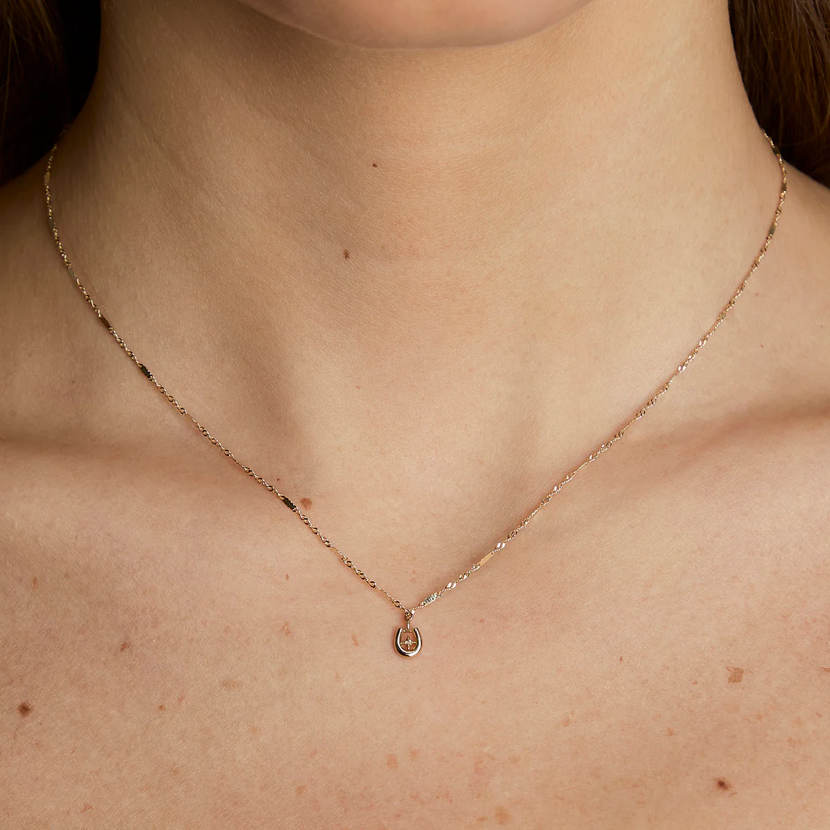Diamond Pavé Horseshoe Charm 9k Gold - Image 3