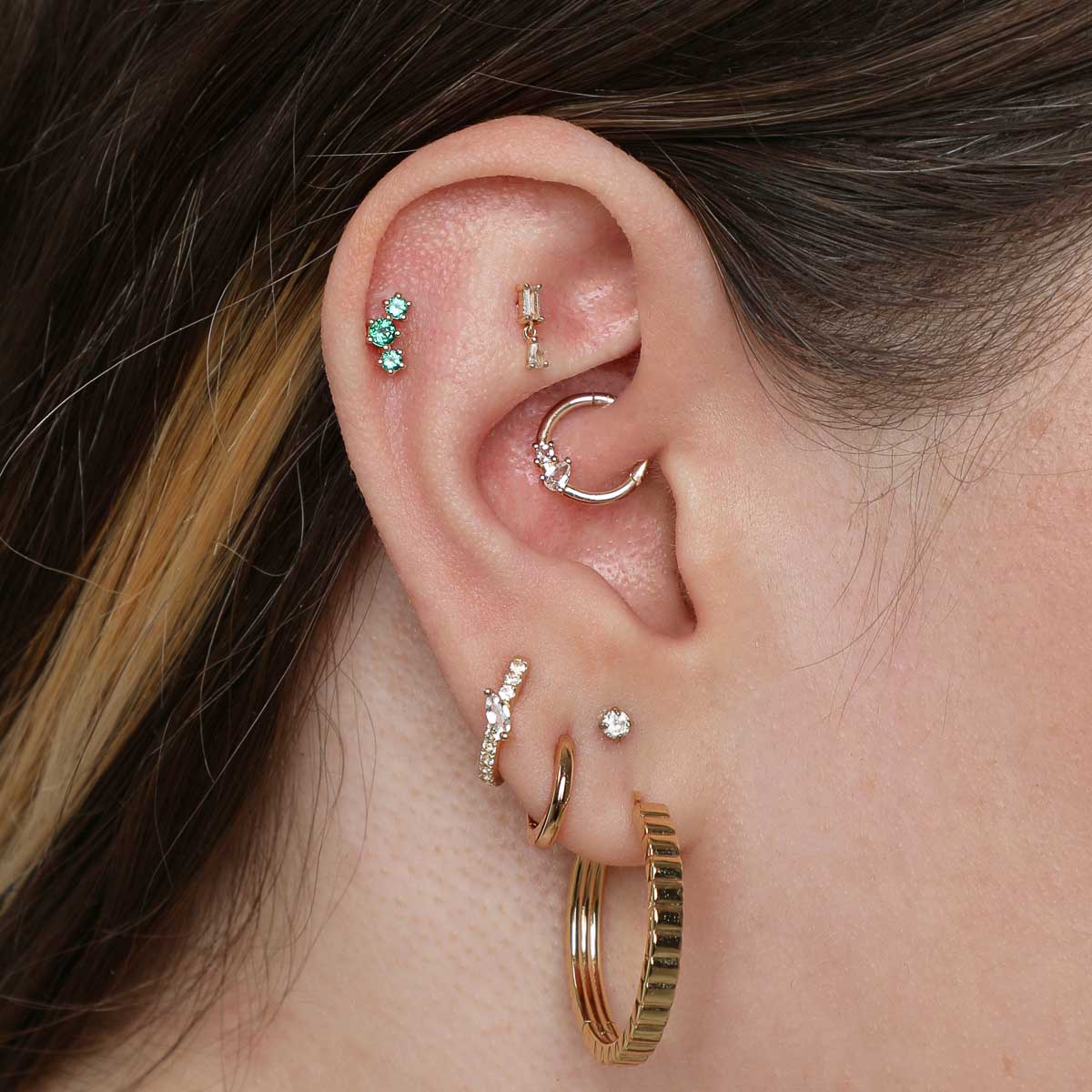 Emerald Curved Piercing Stud in Solid Gold - Image 6