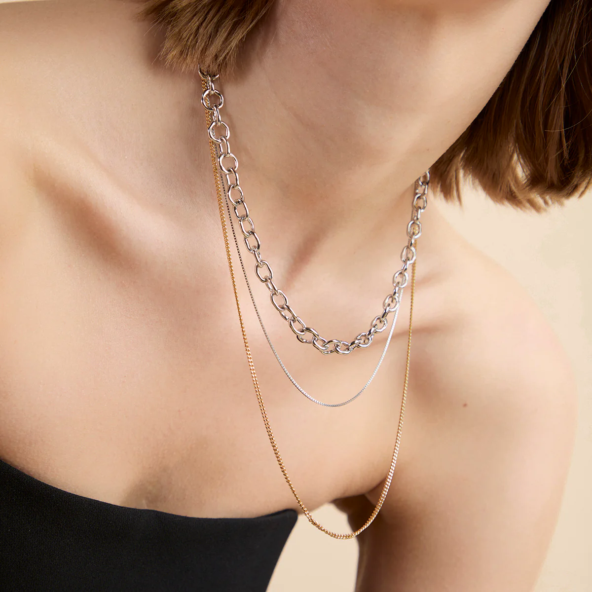 Essential Box Chain Necklace in Silver - Image 5