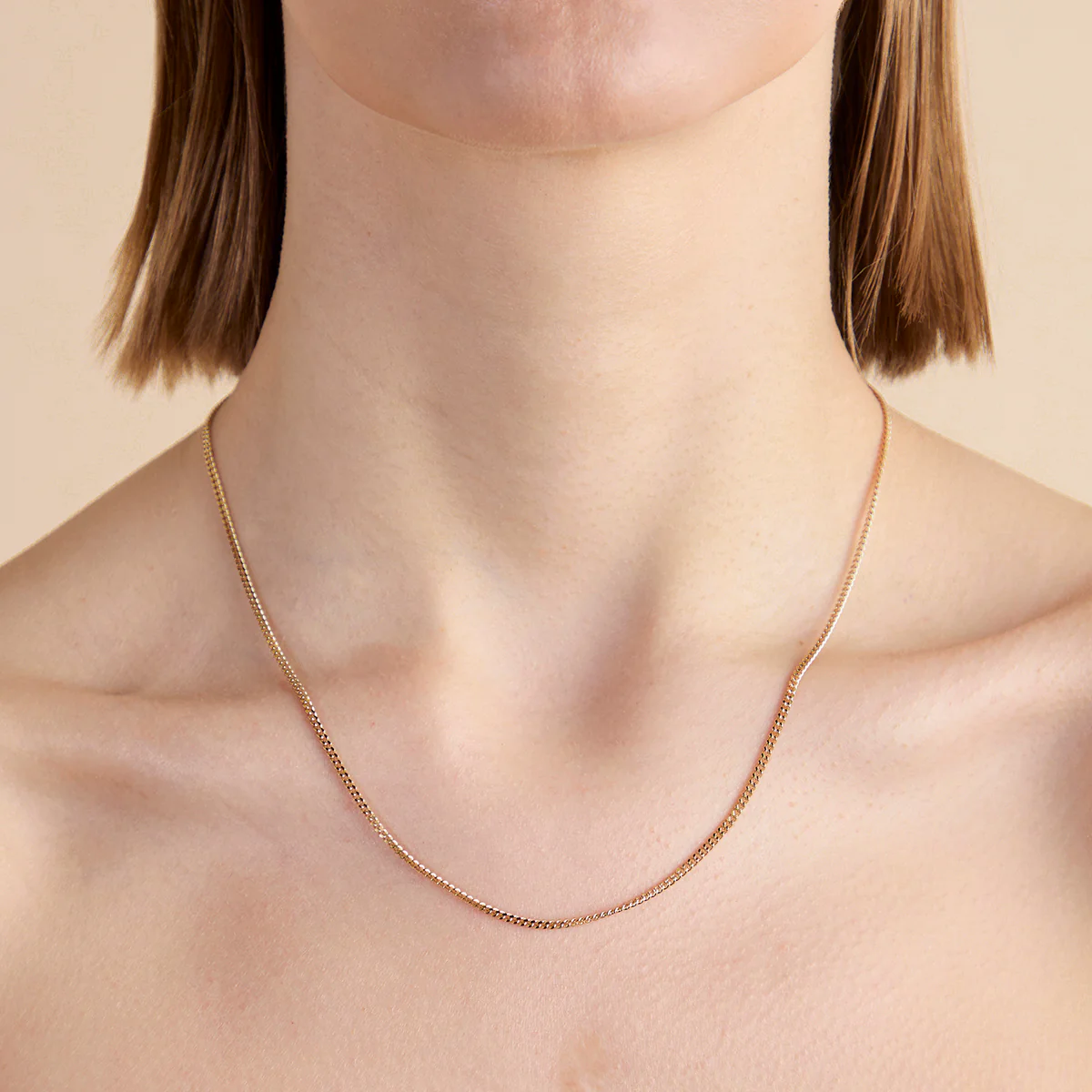 Essential Curb Chain Necklace in Gold - Image 2