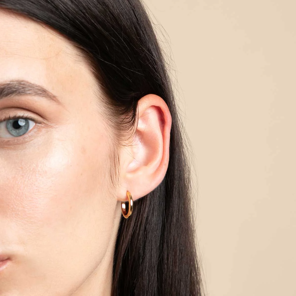 Essential Small Hoops in Gold - Image 3