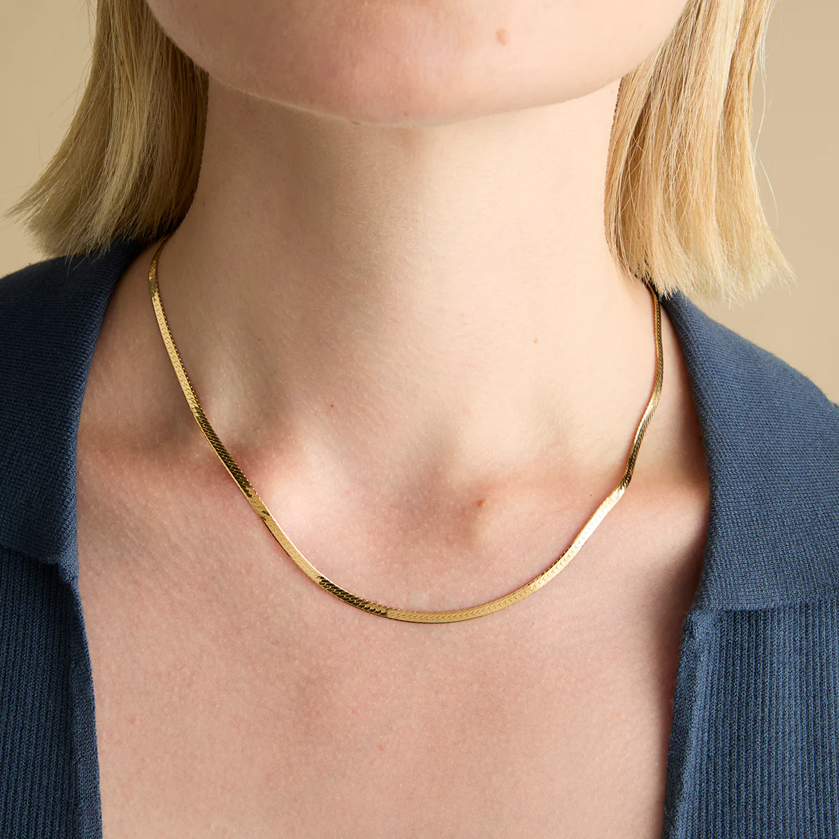 Essential Snake Chain Necklace in Gold - Image 2