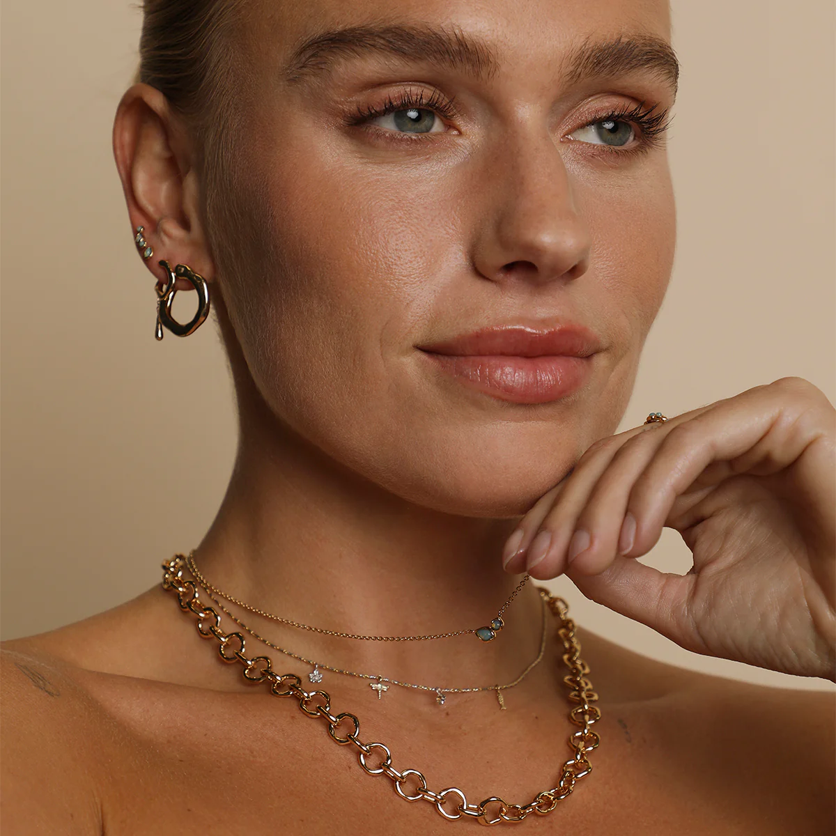 Flower Charm 9k White Gold - Image 3