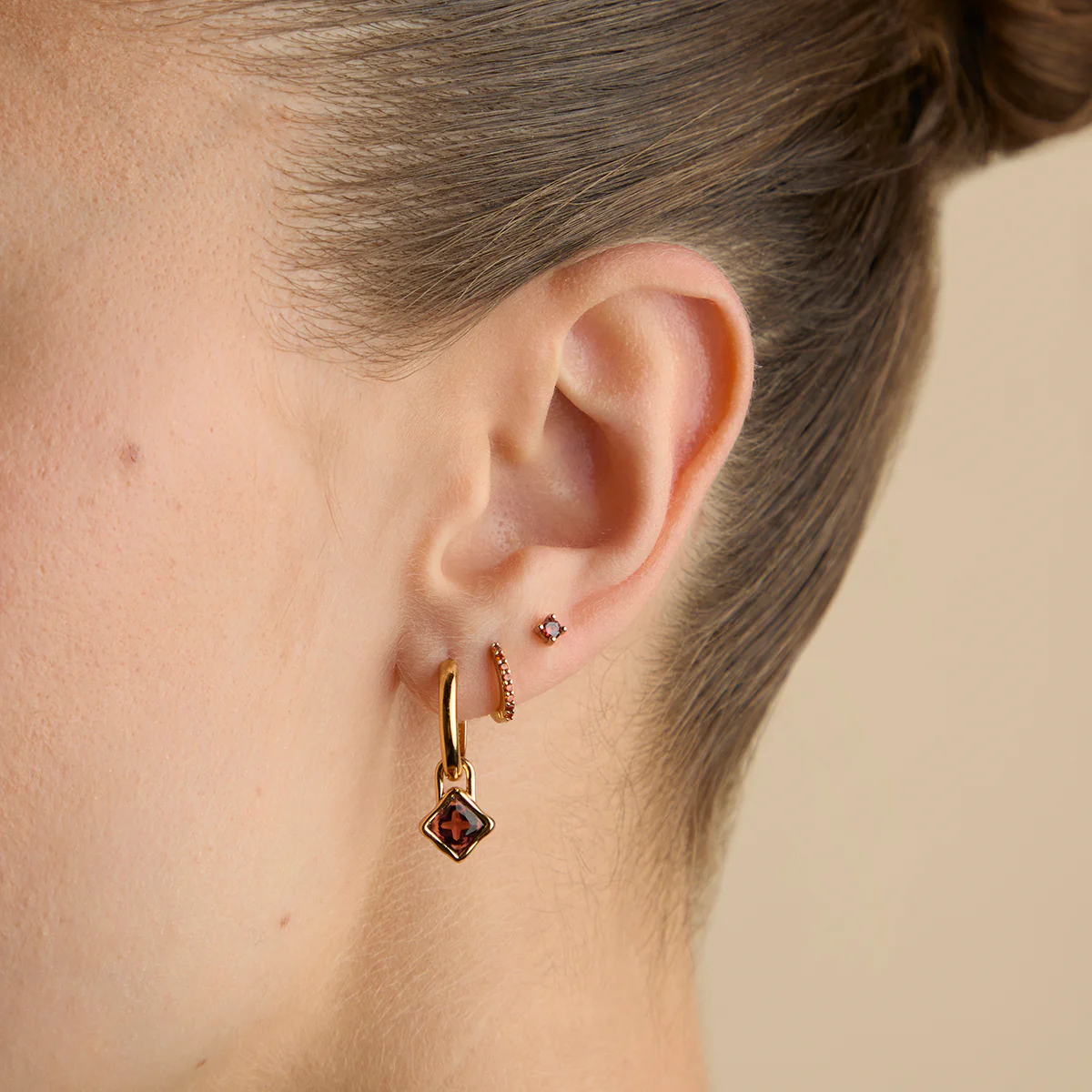 Garnet January Clip Charm in Gold - Image 5