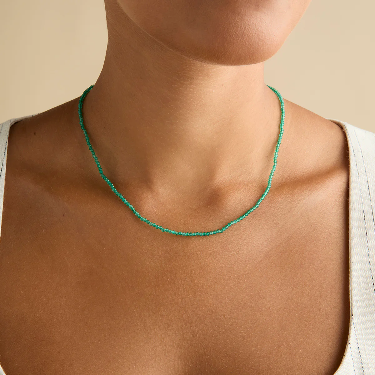 Green Agate Gemstone Gift Set in 9k Gold - Image 3