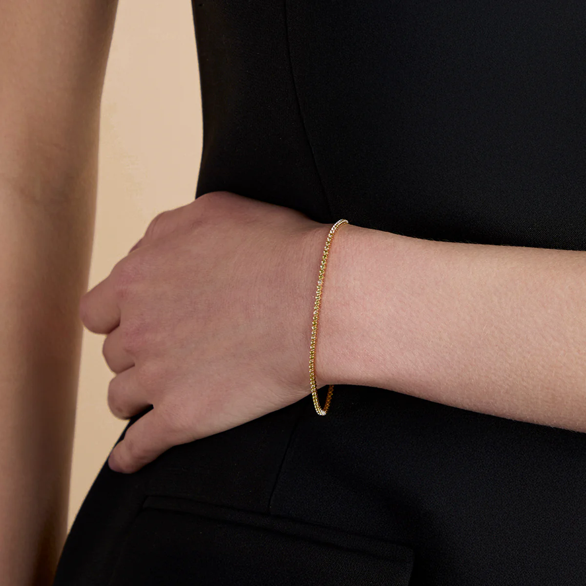 Green Tennis Chain Bracelet in Gold - Image 2