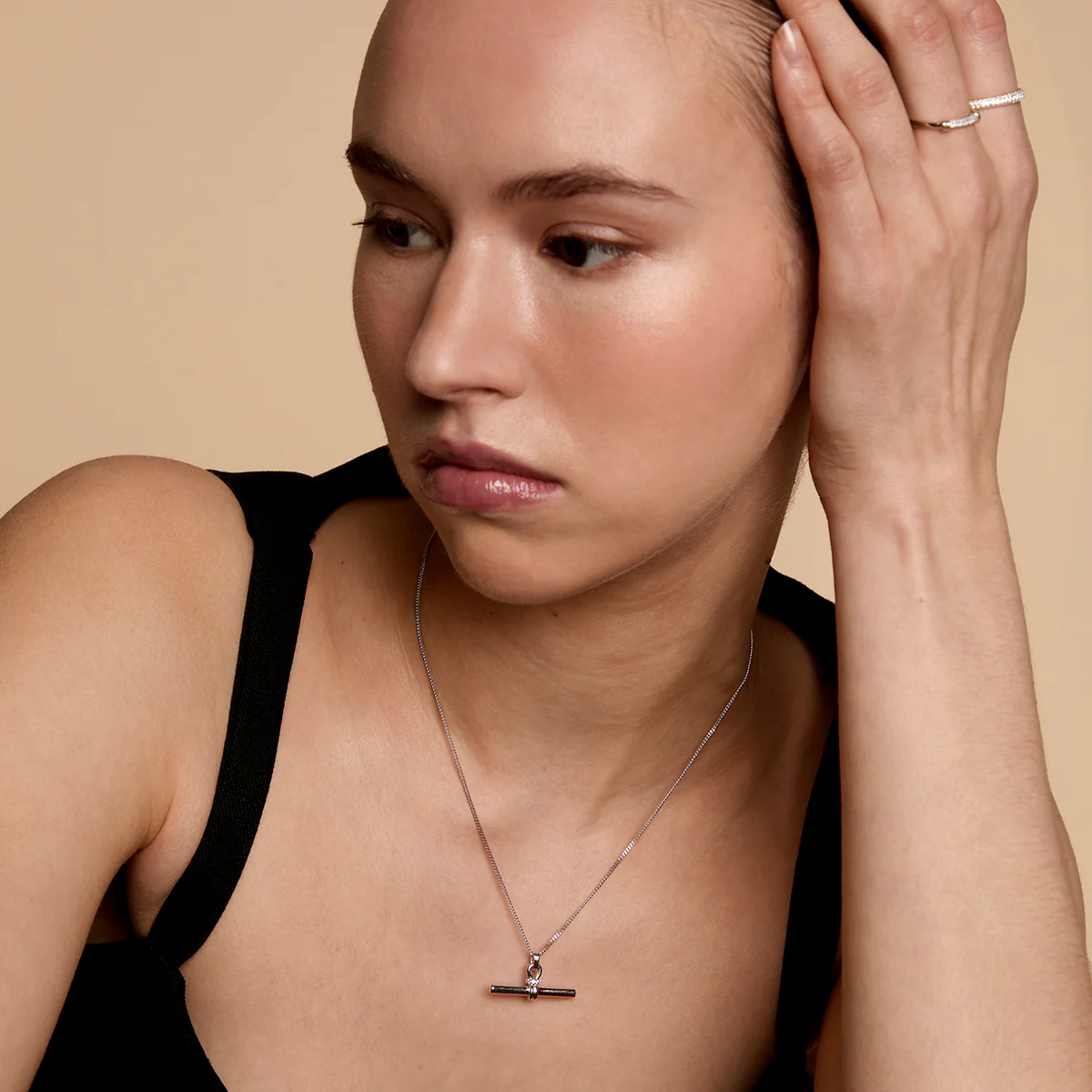 Hardware T-Bar Pendant Necklace in Silver - Image 3