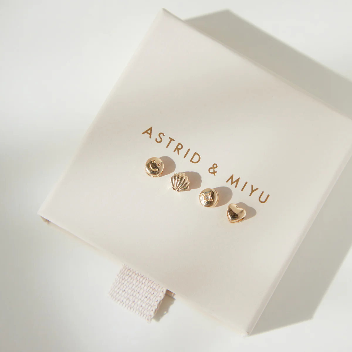 Heart Click Charm in 9k Gold - Image 3