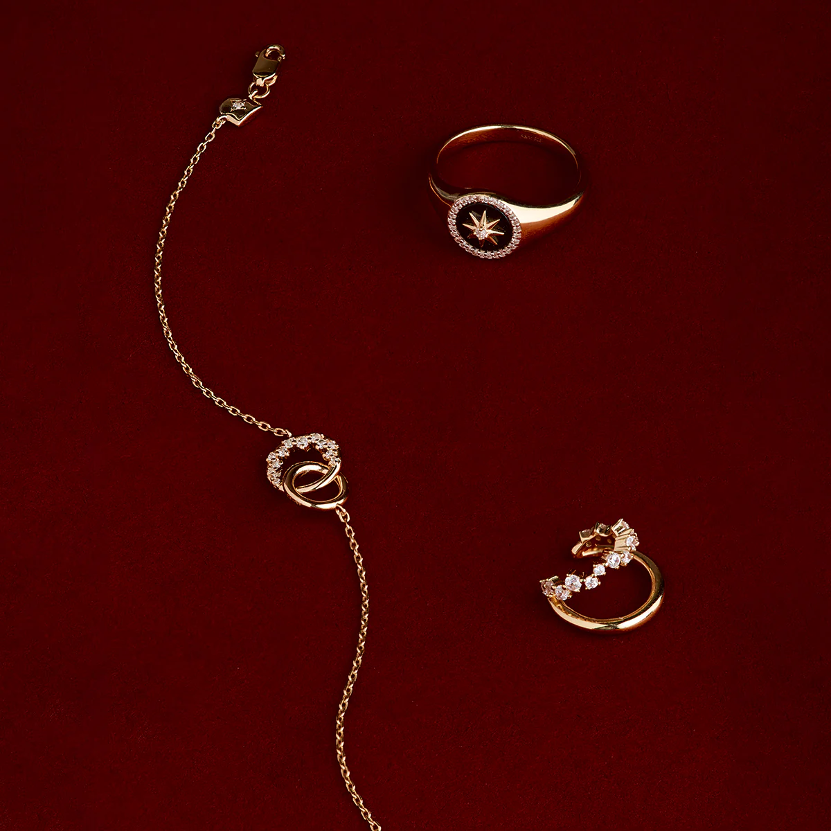 Illusion Spiral Ear Cuff in Gold - Image 6