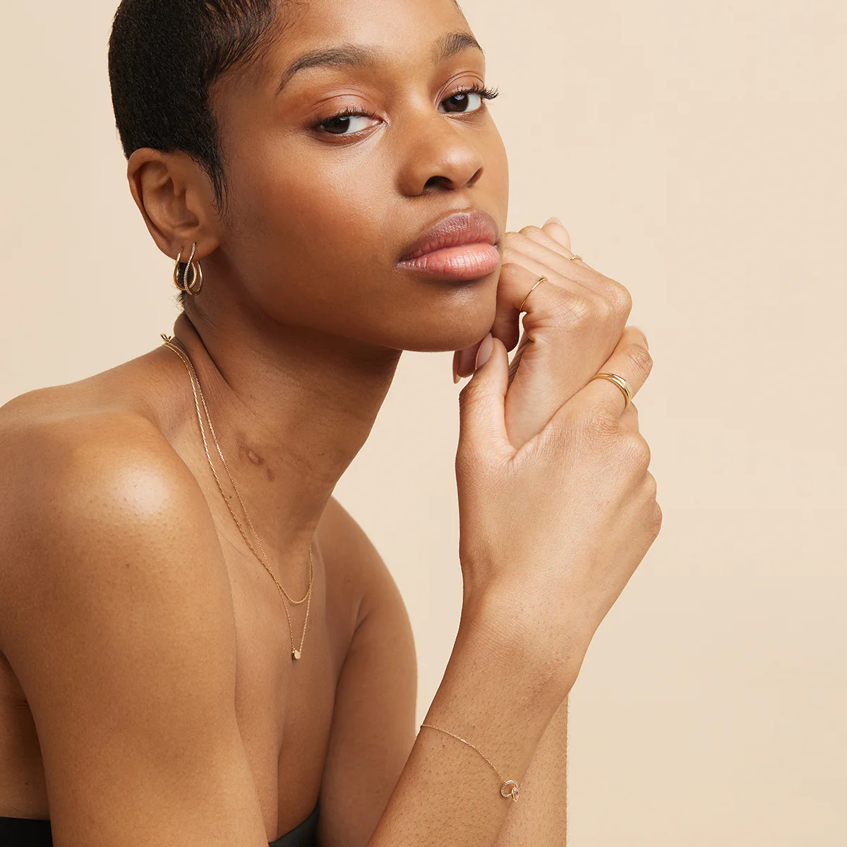 Infinite Hoops in Solid Gold - Image 6
