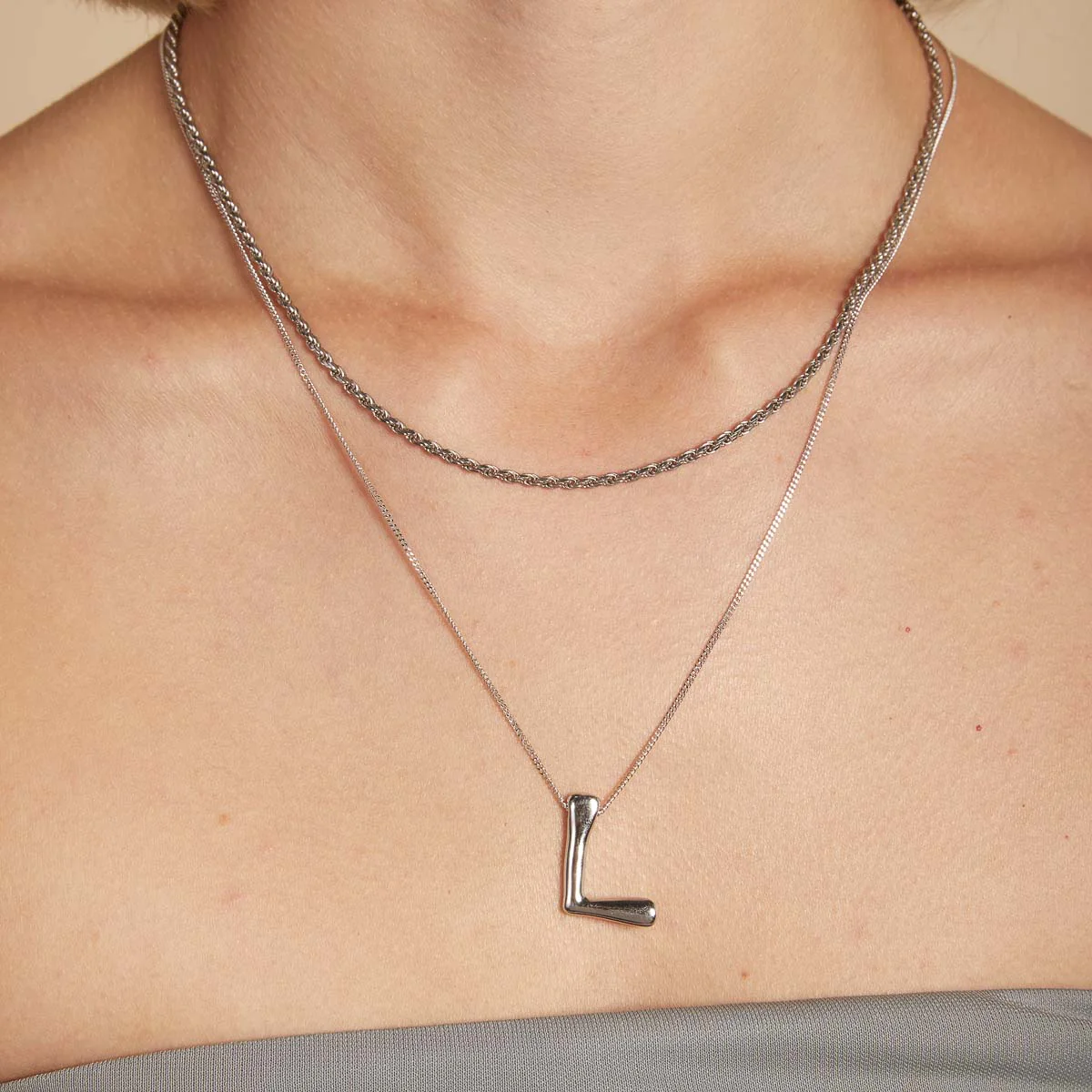 L Initial Bold Pendant Necklace in Silver - Image 3