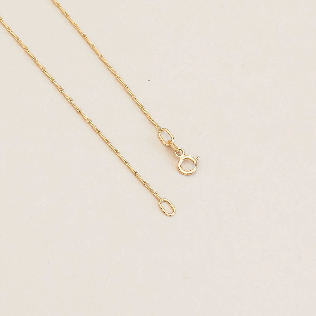 Marylebone Chain Necklace in Solid Gold - Image 7