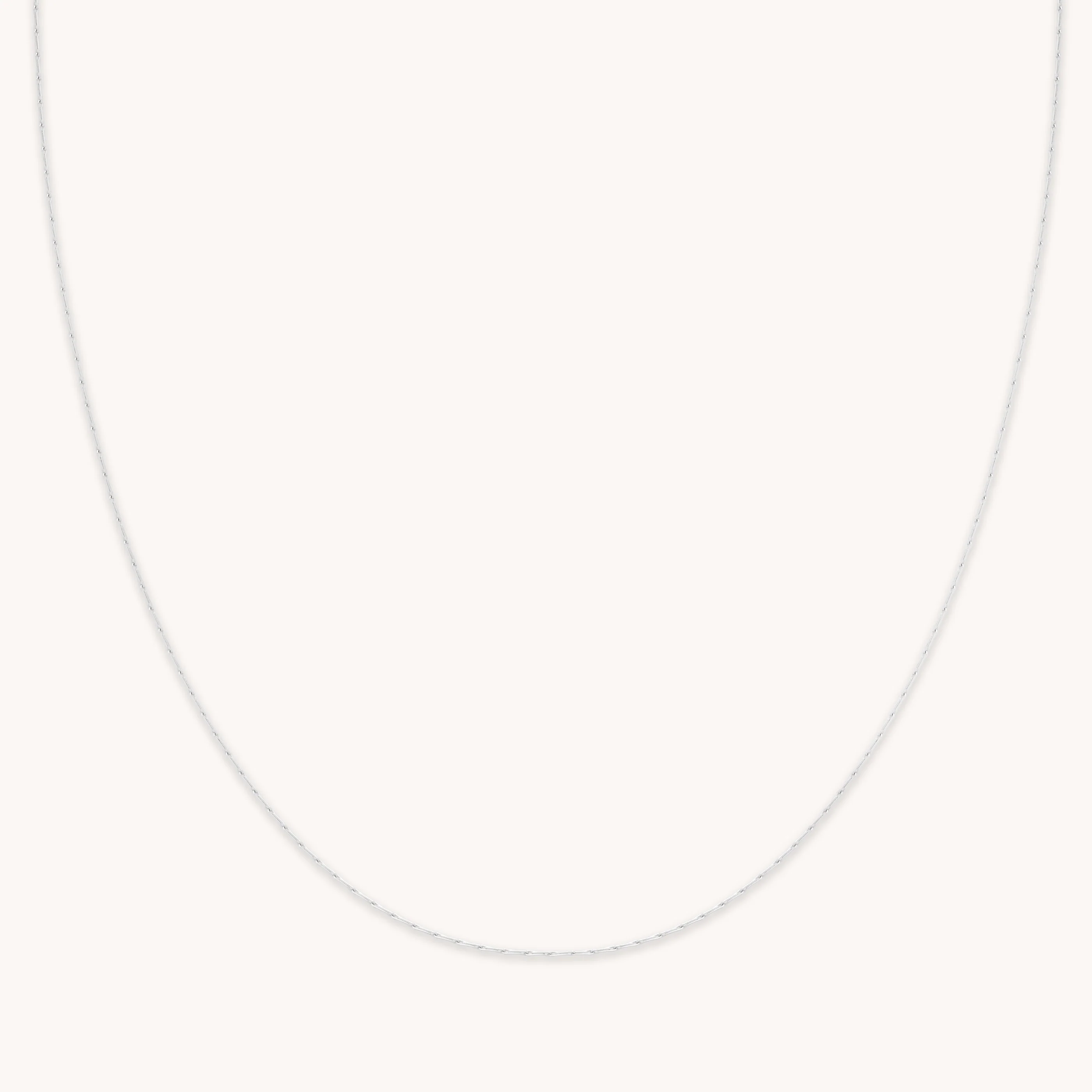 Marylebone Chain Necklace in Solid White Gold - Image 4