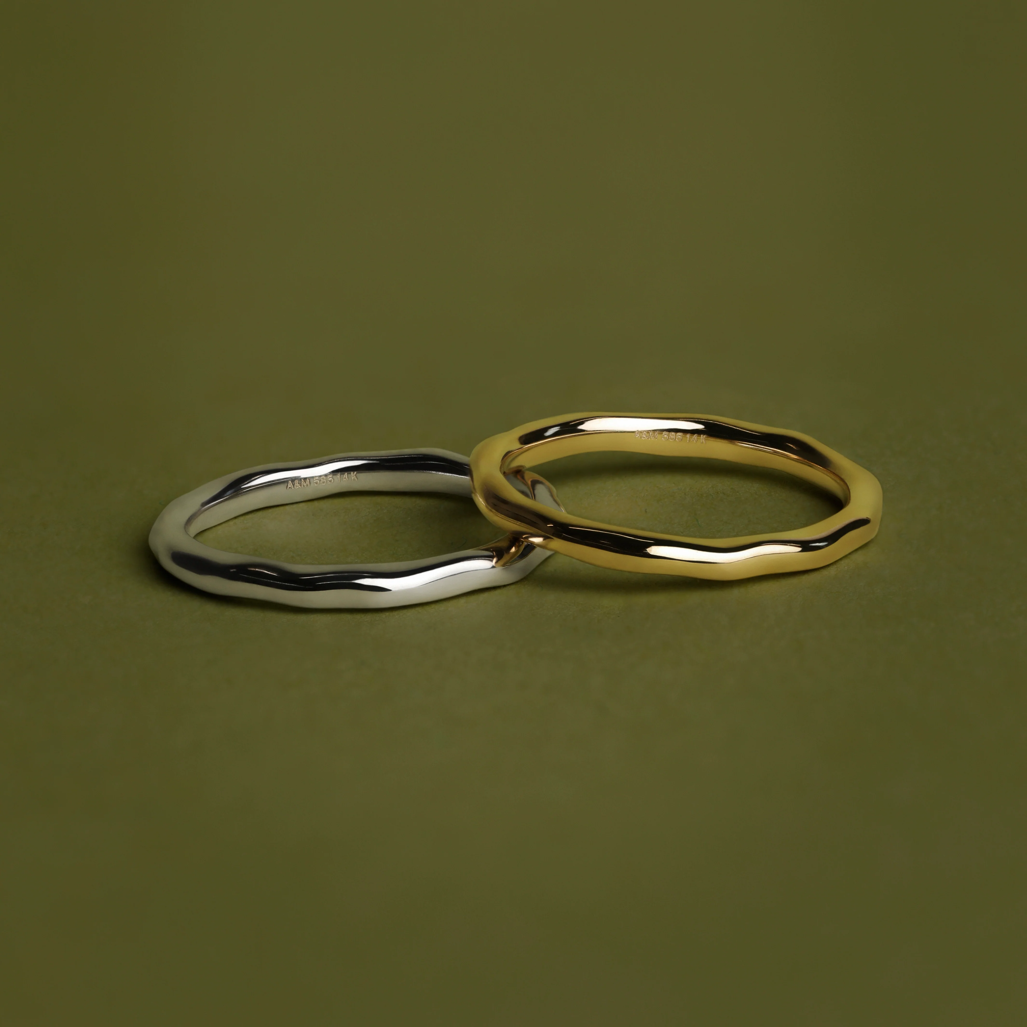 Molten Band Ring in Solid White Gold - Image 4