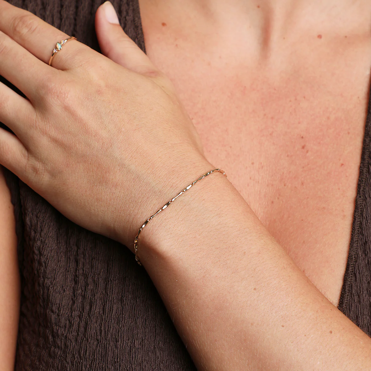Molten Bar Chain Bracelet in Solid Gold - Image 2