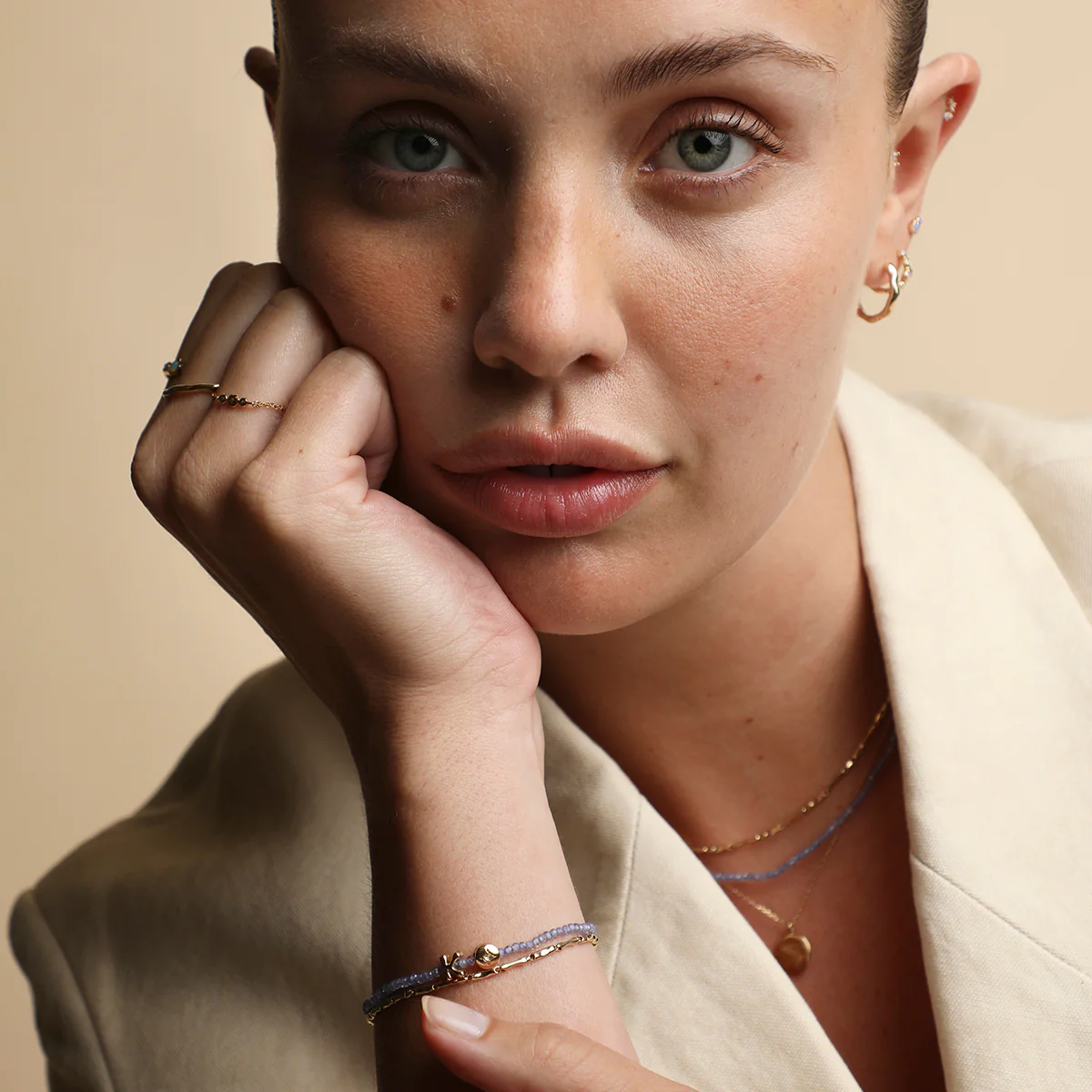 Molten Bar Chain Bracelet in Solid Gold - Image 4