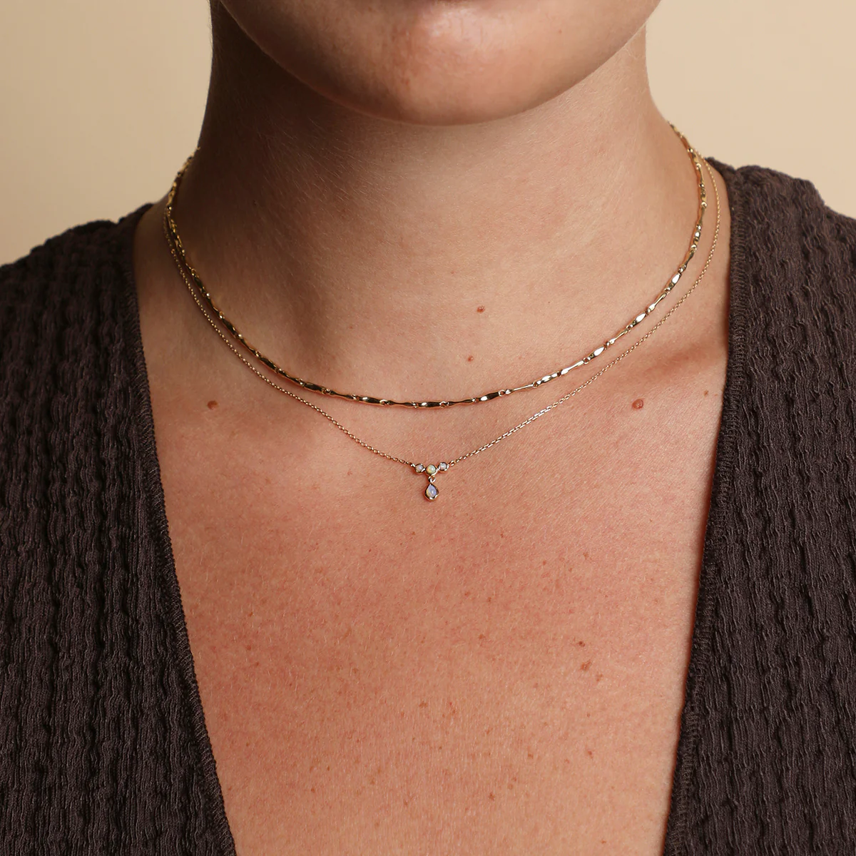 Molten Bar Chain Necklace in Solid Gold - Image 3