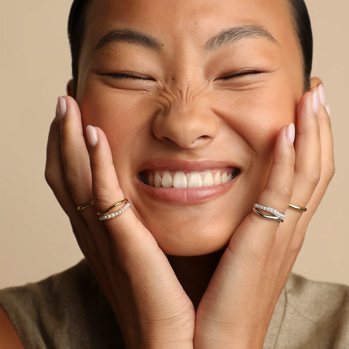 Molten Illusion Pearl Ring in Gold - Image 8