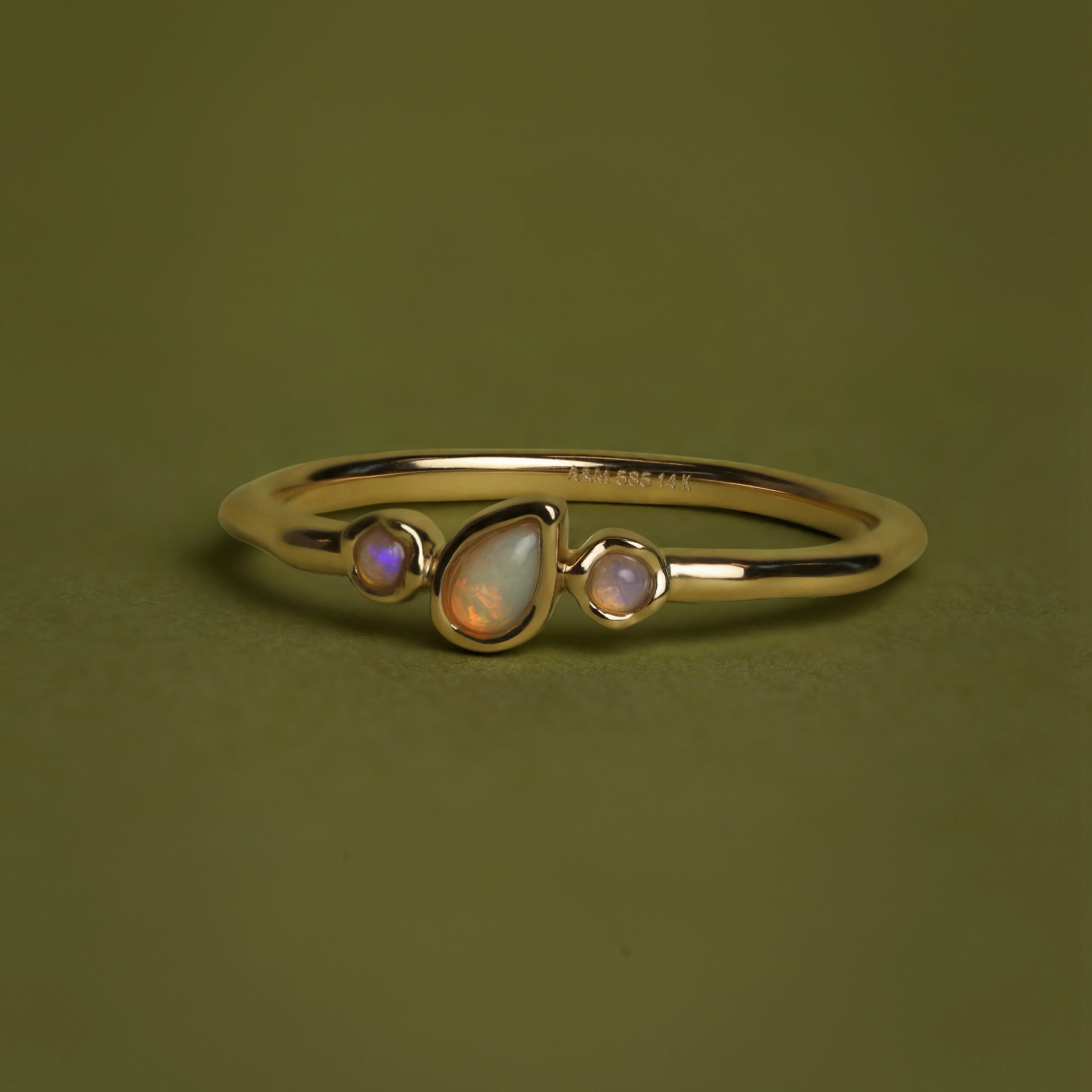 Molten Opal Cluster Ring in Solid Gold - Image 8