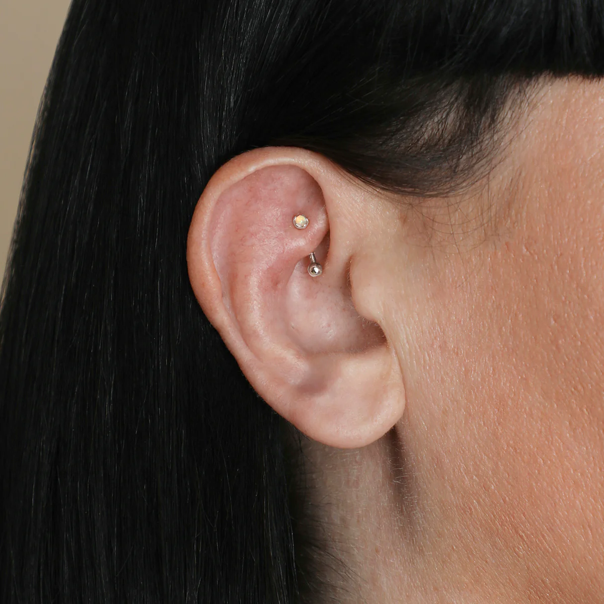 Molten Opal Rook Bar in Solid White Gold - Image 2