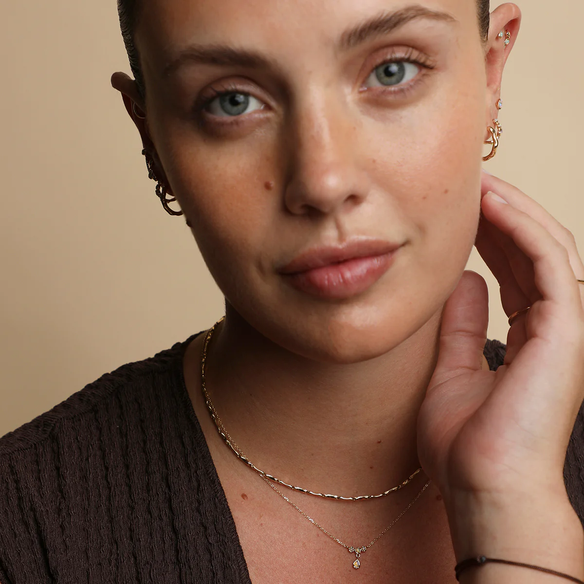 Opal Cluster Pendant in Solid Gold - Image 5
