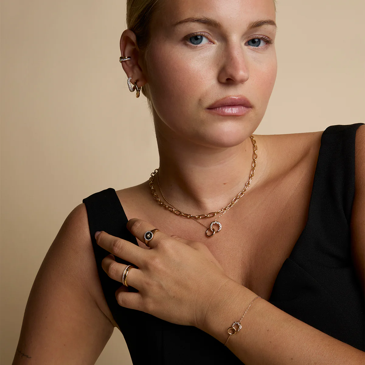 Orbit Crystal Pendant Bracelet in Gold - Image 5
