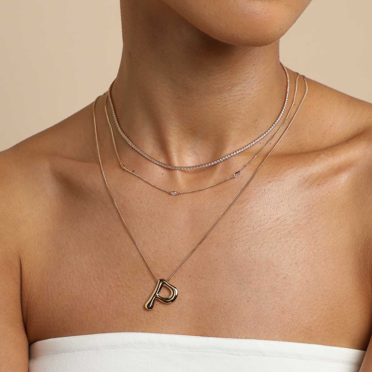 P Initial Bold Pendant Necklace in Gold - Image 3