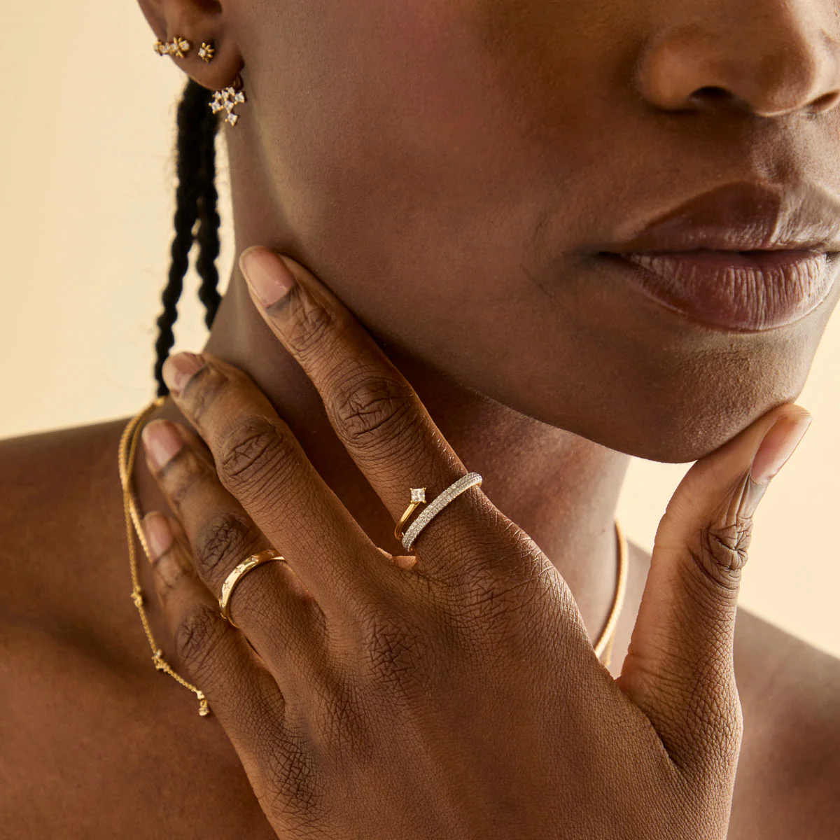 Pavé Crystal Illusion Ring in Gold - Image 5